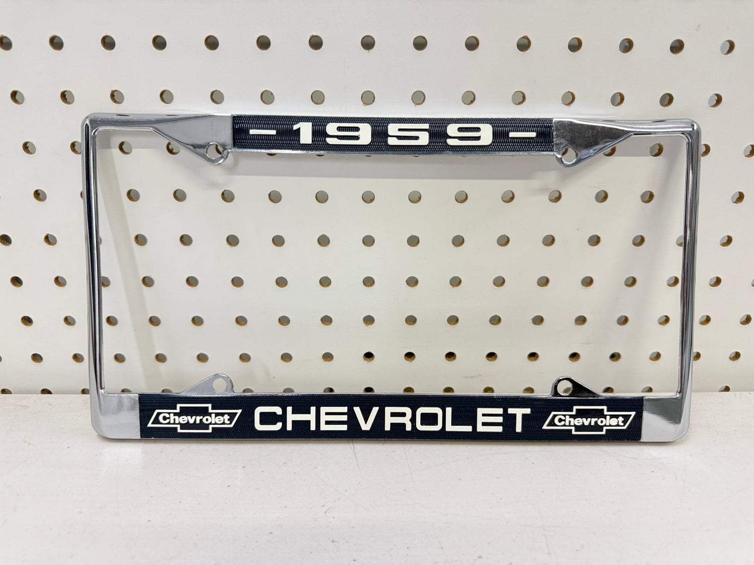 1959 CHEVY CHEVROLET GM LICENSED VINTAGE FRONT REAR LICENSE PLATE HOLDER RETAINER FRAME WITH DUAL BOWTIE LOGOS