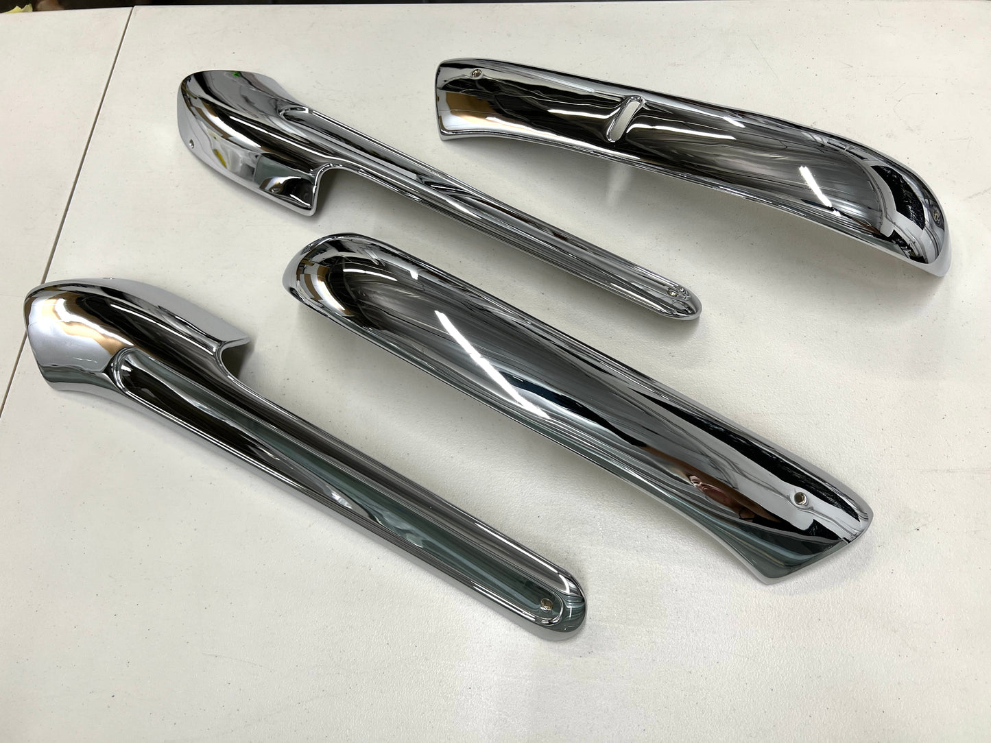 1959-1960 CHEVY IMPALA FRONT BENCH SEAT TRIMS , SHELLS 4PC / CHROME FINISH [GM ORIGINAL OEM RESTORED]