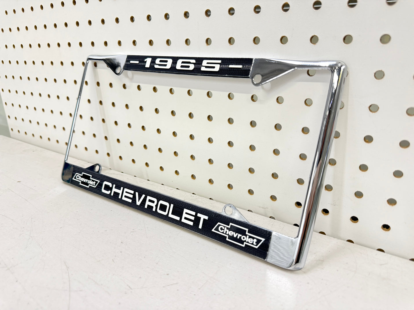 1965 CHEVY CHEVROLET GM LICENSED VINTAGE FRONT REAR LICENSE PLATE HOLDER RETAINER FRAME WITH DUAL BOWTIE LOGOS