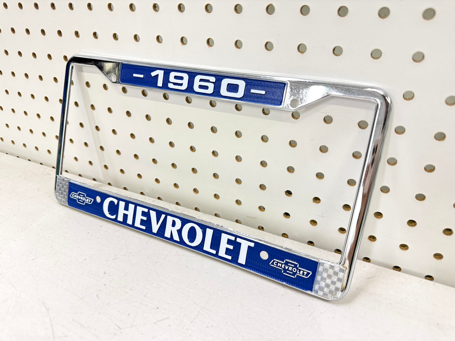 1960 CHEVY CHEVROLET GM LICENSED VINTAGE FRONT REAR LICENSE PLATE HOLDER RETAINER FRAME WITH DUAL BOWTIE LOGOS (BLUE)