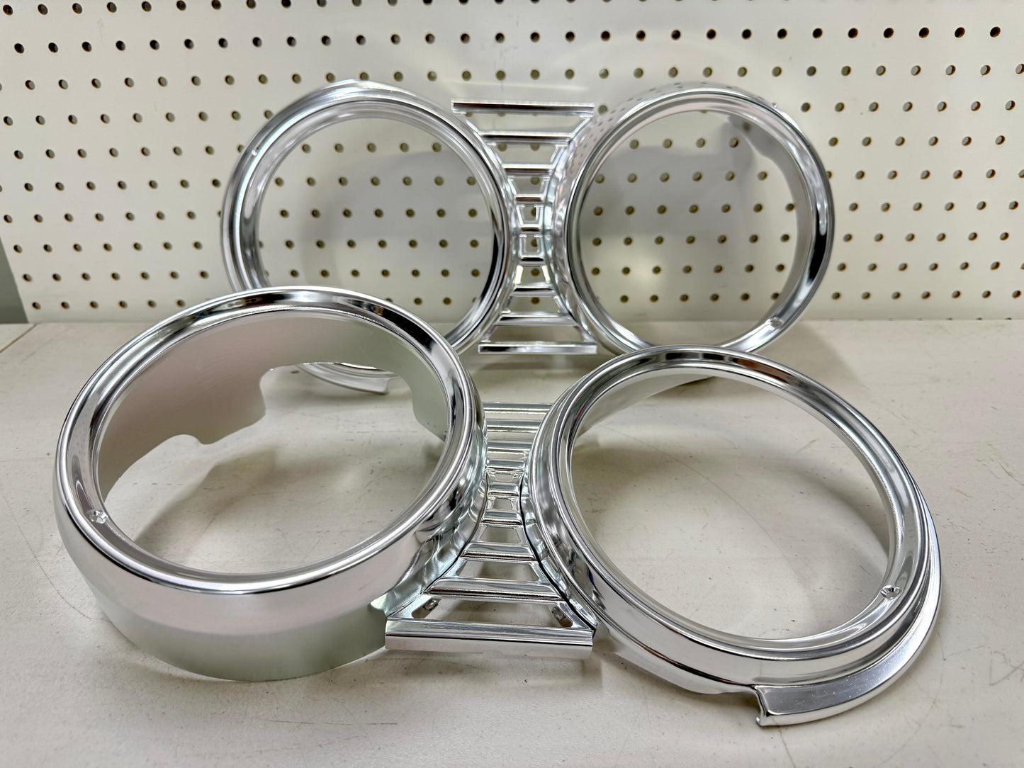 1961 CHEVY IMPALA / FULL SIZE HEADLIGHT HEADLAMP BEZELS with MOLDING DIVIDER SET 1PAIR / NEW