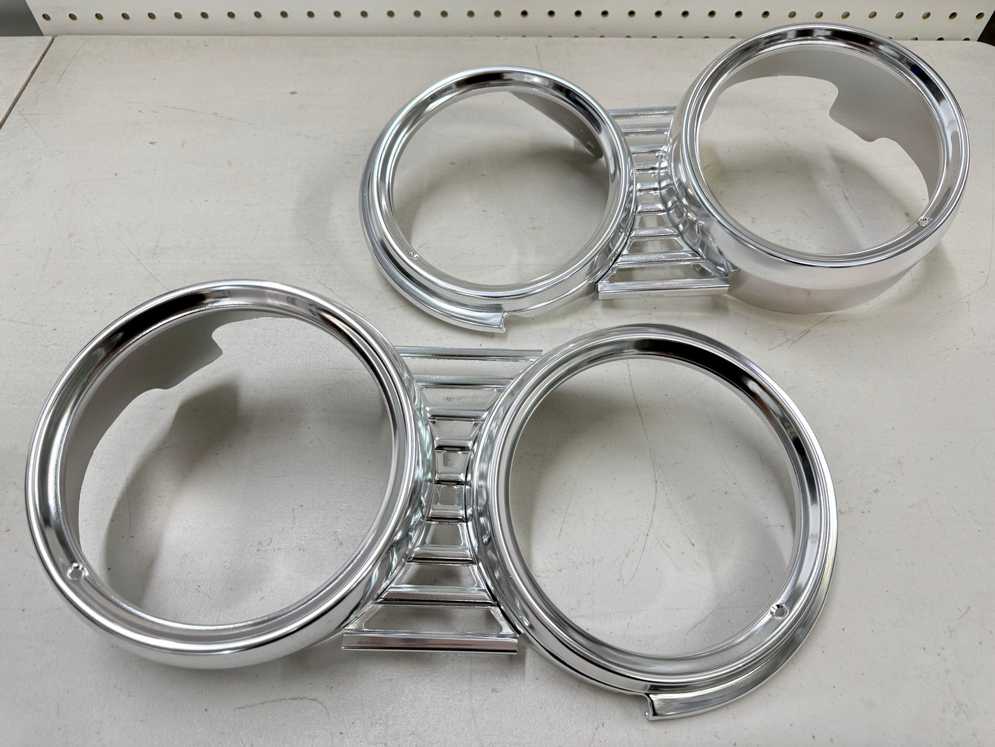 1961 CHEVY IMPALA / FULL SIZE HEADLIGHT HEADLAMP BEZELS with MOLDING DIVIDER SET 1PAIR / NEW