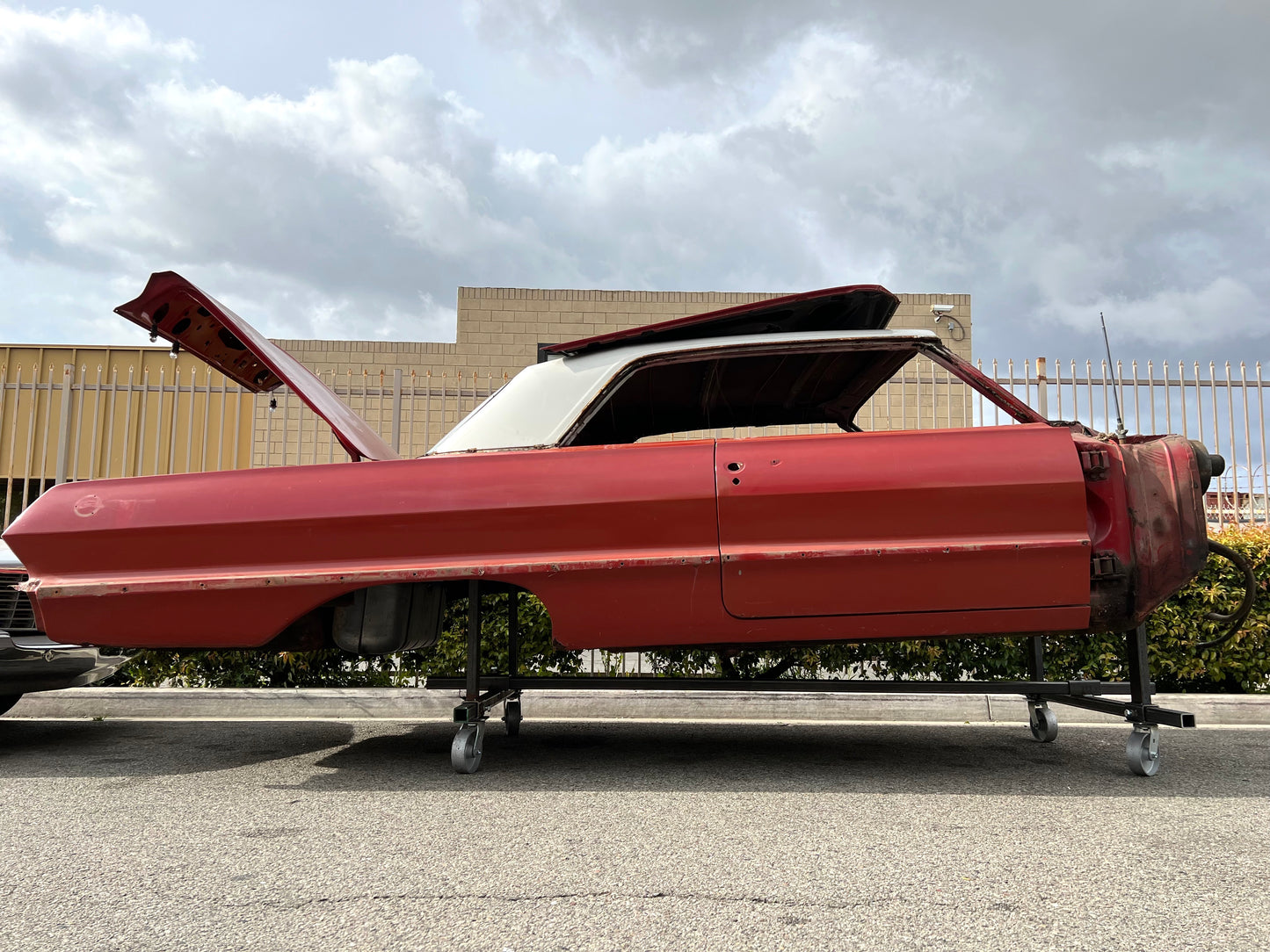 HEAVY DUTY STEEL BODY / FRAME CART (**ONLY LOCAL PICK UP**)