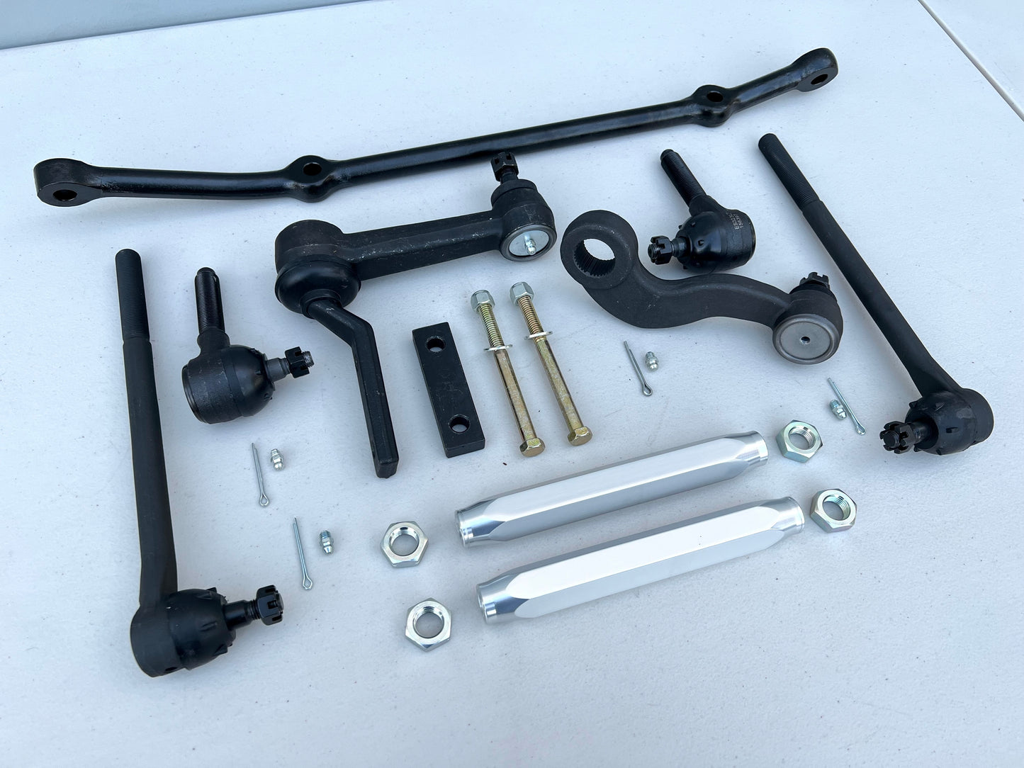 1961-1964 GM FULL SIZE / CHEVY IMPALA BELAIR BISCAYNE STANDARD STEERING LINKAGE COMPLETE KIT w/ POLISHED SLEEVES [NEW]