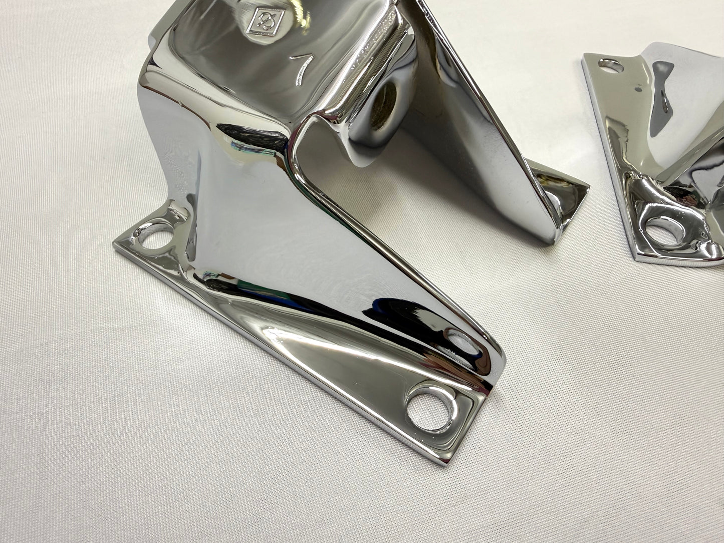 [ORIGINAL OEM RESTORED] 1958-64 CHEVY IMPALA BELAIR BISCAYNE V8 283, 327 ENGINE FRAME MOUNTS (PAIR) / TRIPLE CHROME FINISH