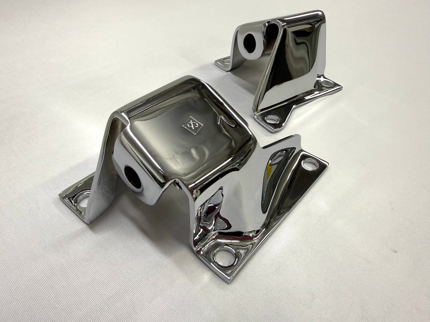[ORIGINAL OEM RESTORED] 1958-64 CHEVY IMPALA BELAIR BISCAYNE V8 283, 327 ENGINE FRAME MOUNTS (PAIR) / TRIPLE CHROME FINISH