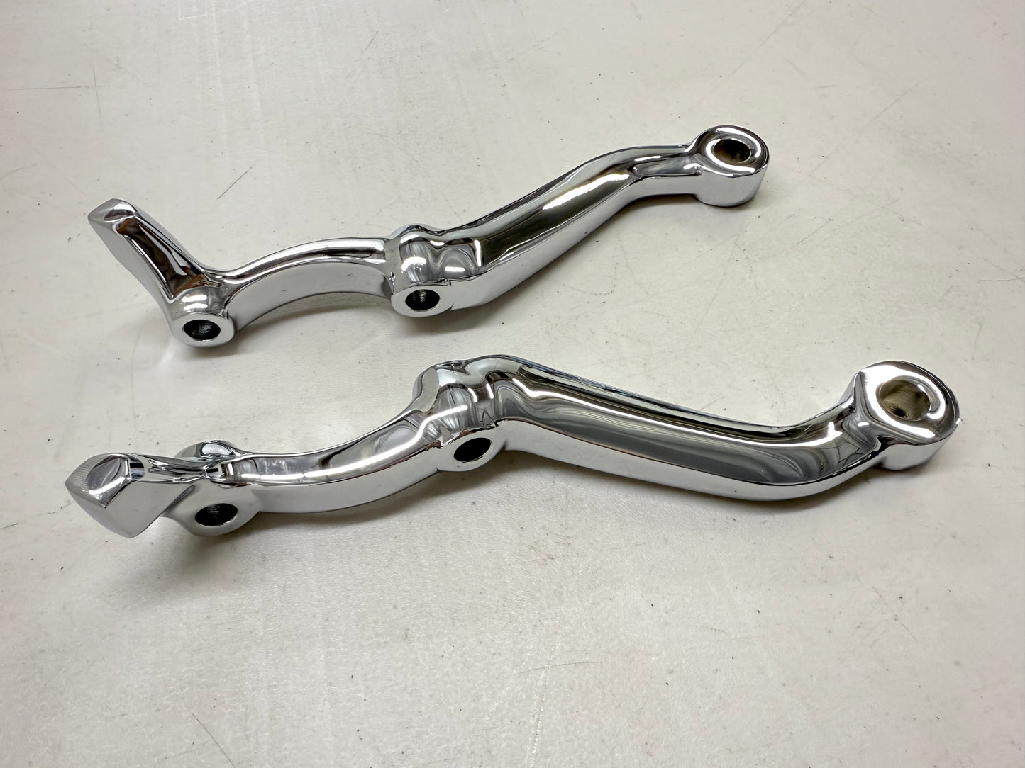 1959-64 CHEVY IMPALA BELAIR BISCAYNE DRUM BRAKE SPINDLE STEERING ARM KNUCKLES (PAIR) / SHOW CHROME FINISH [NEW]