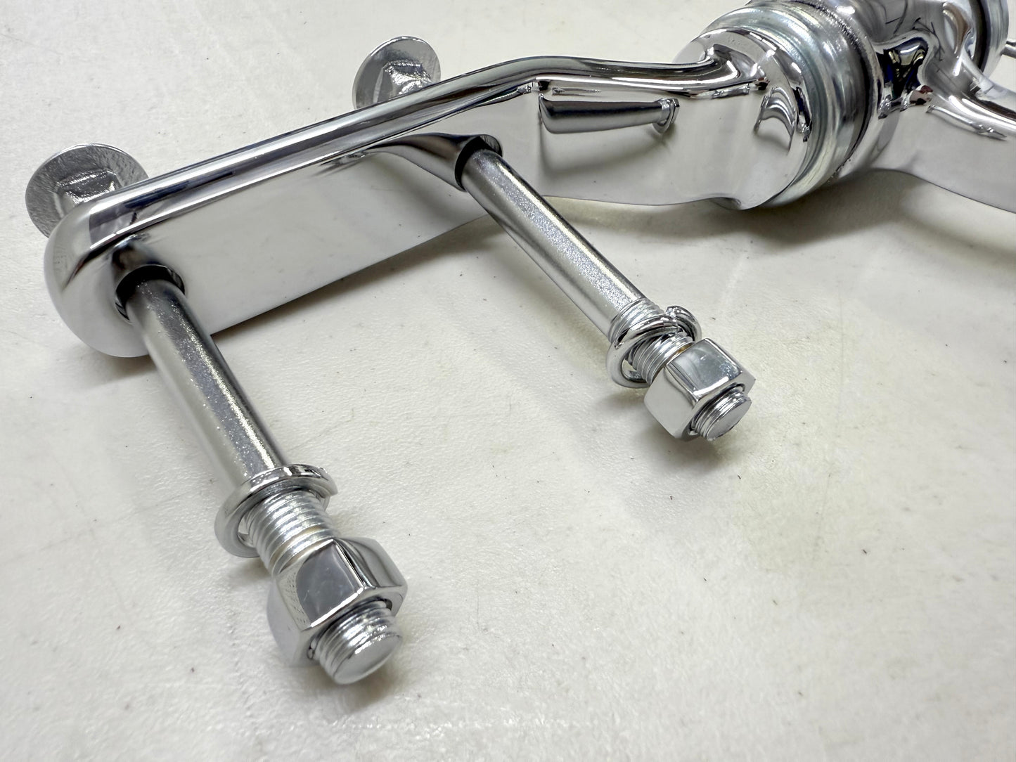 1955-57 GM CHEVY BEL AIR / FULL SIZE PREMIUM HEAVY DUTY IDLER ARM WITH UPGRADED BEARING CONVERSION / SHOW CHROME FINISH