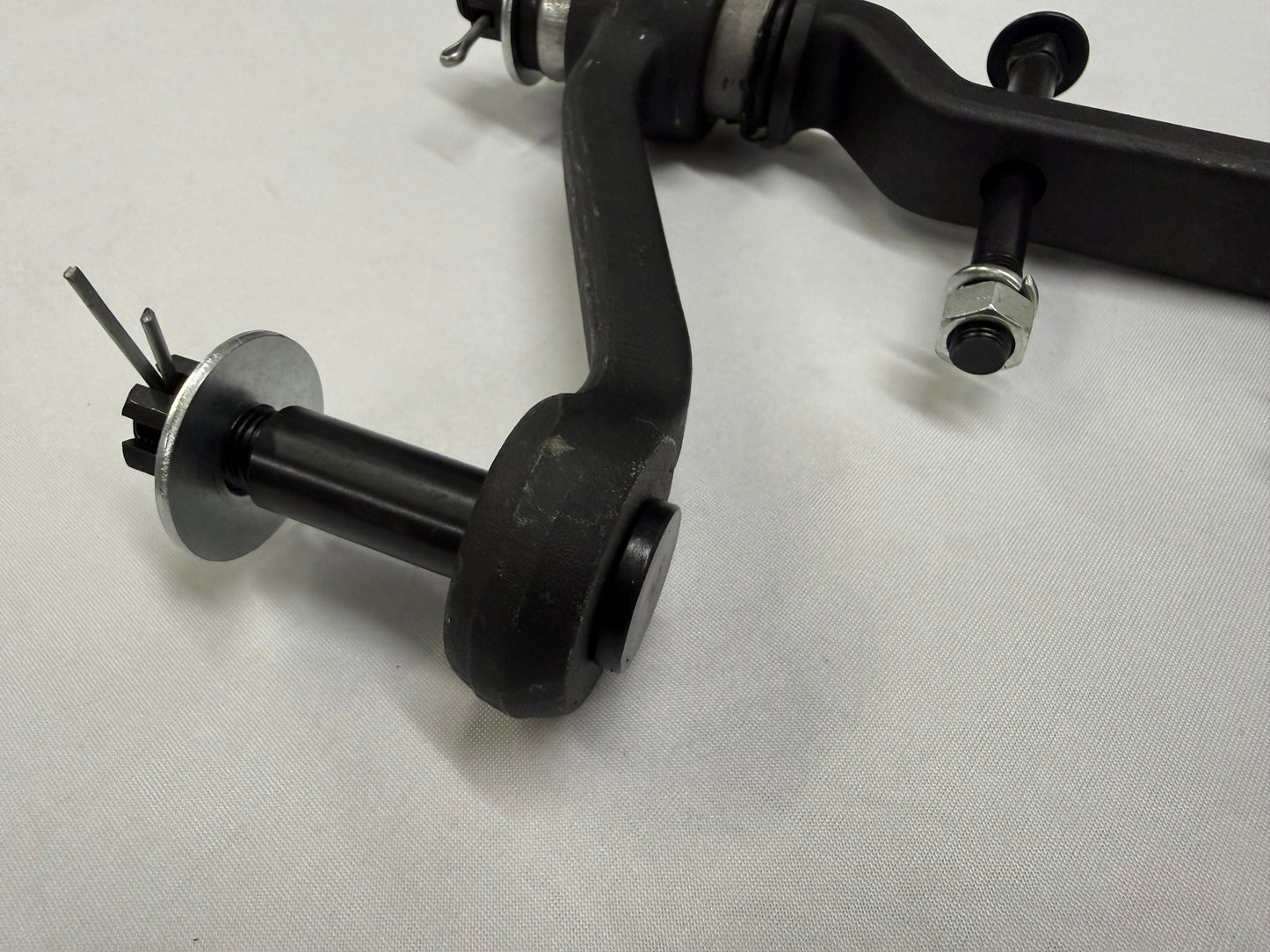 1955-57 GM CHEVY CHEVROLET BEL AIR NOMAD 210 150 TRI FIVE IDLER ARM / RAW FINISH