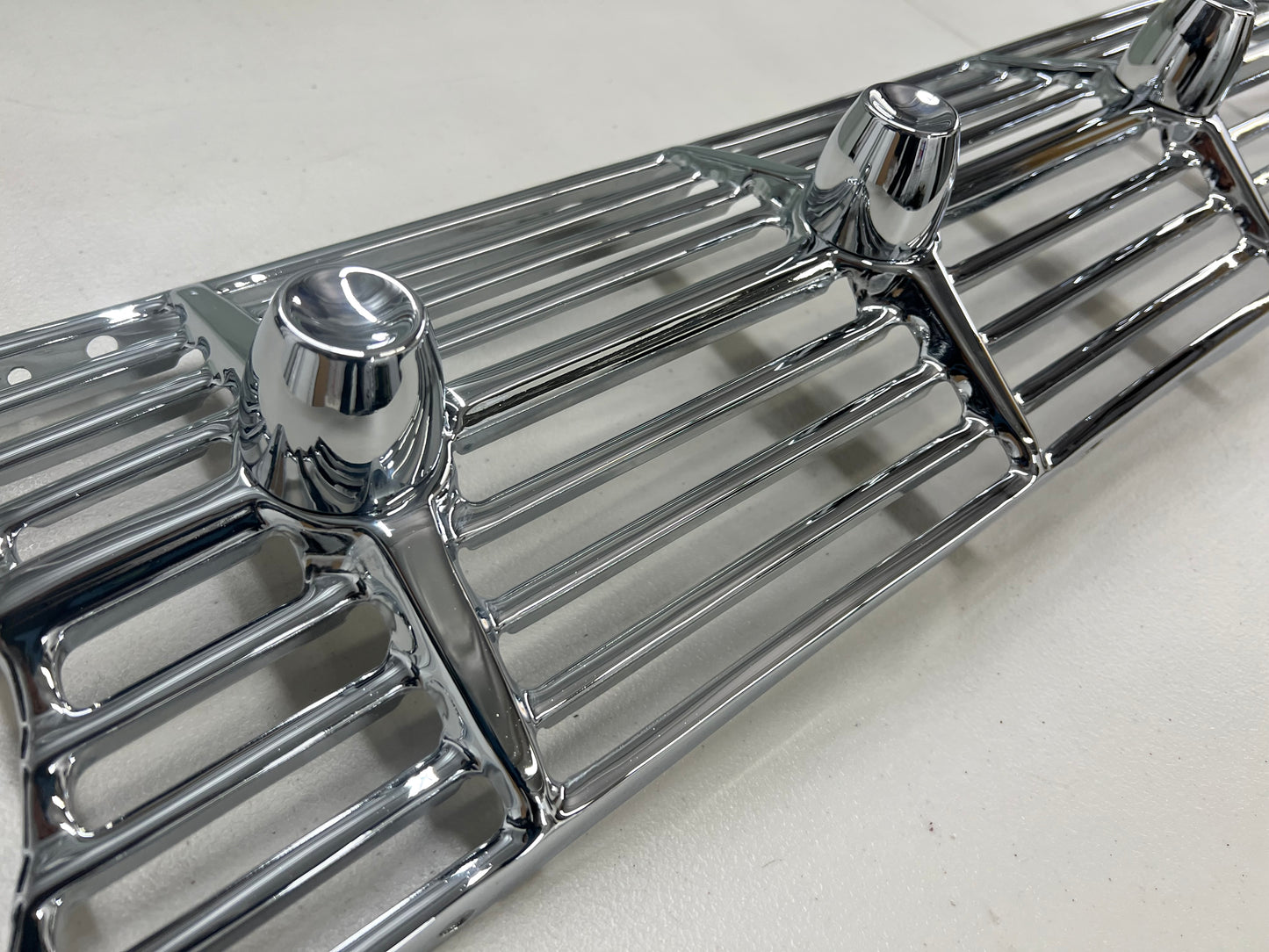 1959 CHEVY IMPALA / FULL SIZE FRONT GRILL (GRILLE) 1PC / CHROME FINISH [ORIGINAL OEM RESTORED]