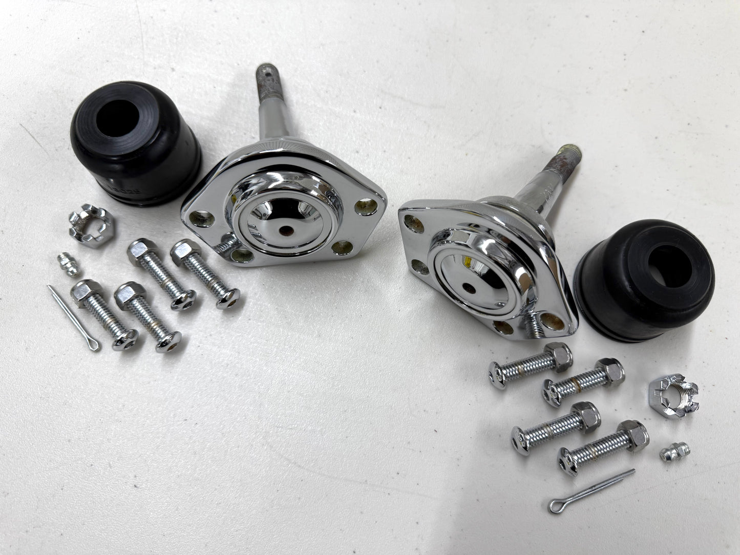 PREMIUM HEAVY DUTY UNIVERSAL OVERSIZED UPPER BALL JOINT 4HOLE (CADILLAC G-BODY LINCOLN TOWN CAR CAPRICE) PAIR / CHROME FINISH