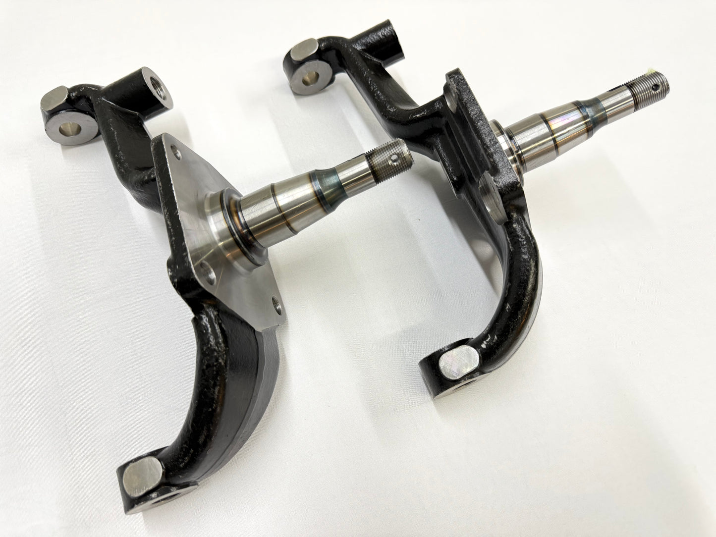 1955-1957 CHEVROLET CHEVY BEL AIR NOMAD 210 150 TRI FIVE DRUM BRAKE SPINDLES (PAIR) / RAW FINISH [NEW]