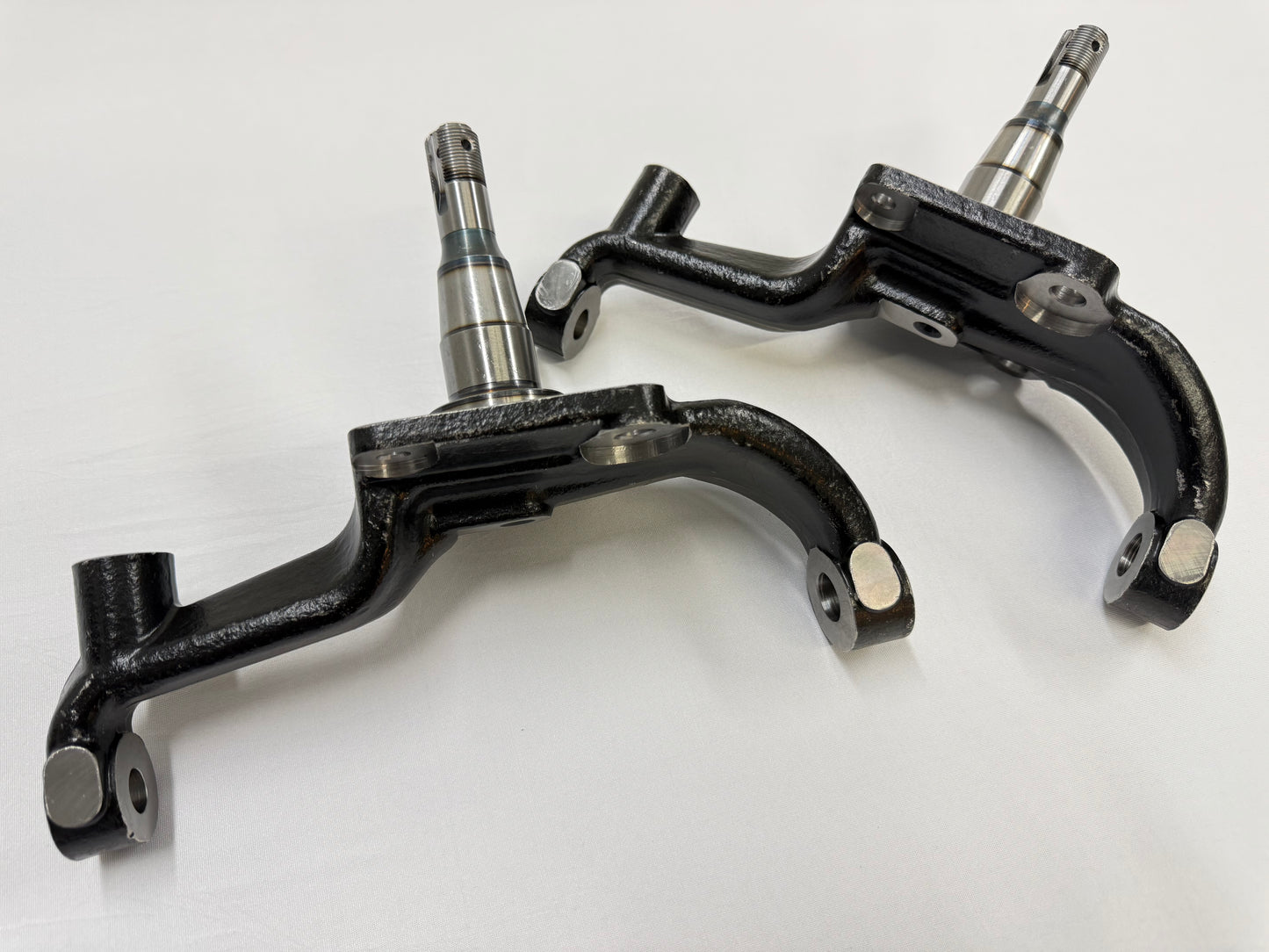 1955-1957 CHEVROLET CHEVY BEL AIR NOMAD 210 150 TRI FIVE DRUM BRAKE SPINDLES (PAIR) / RAW FINISH [NEW]
