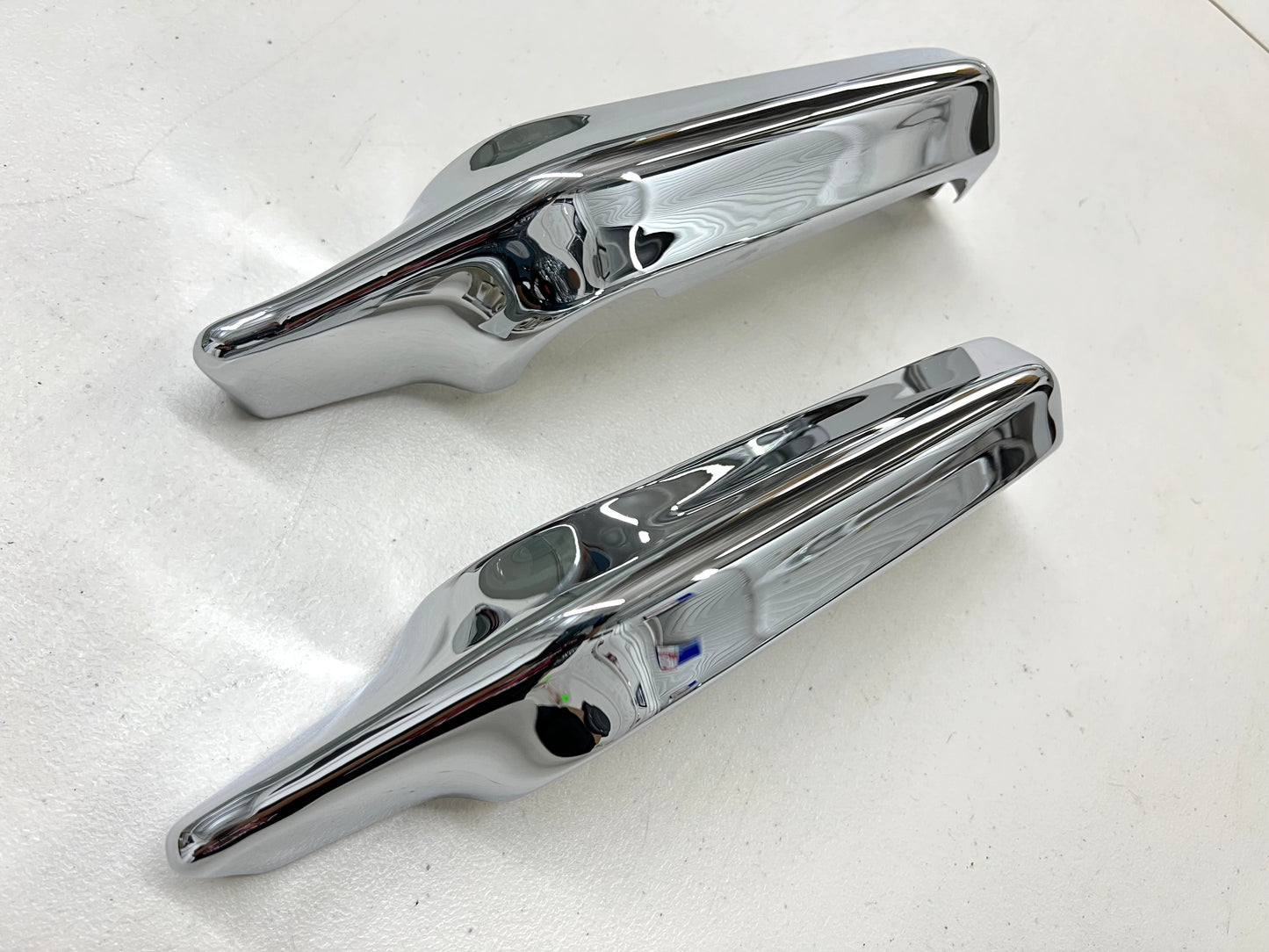 1964 CHEVY IMPALA / FULL SIZE FRONT BUMPER GUARDS 2PC / CHROME FINISH [ORIGINAL OEM RESTORED]