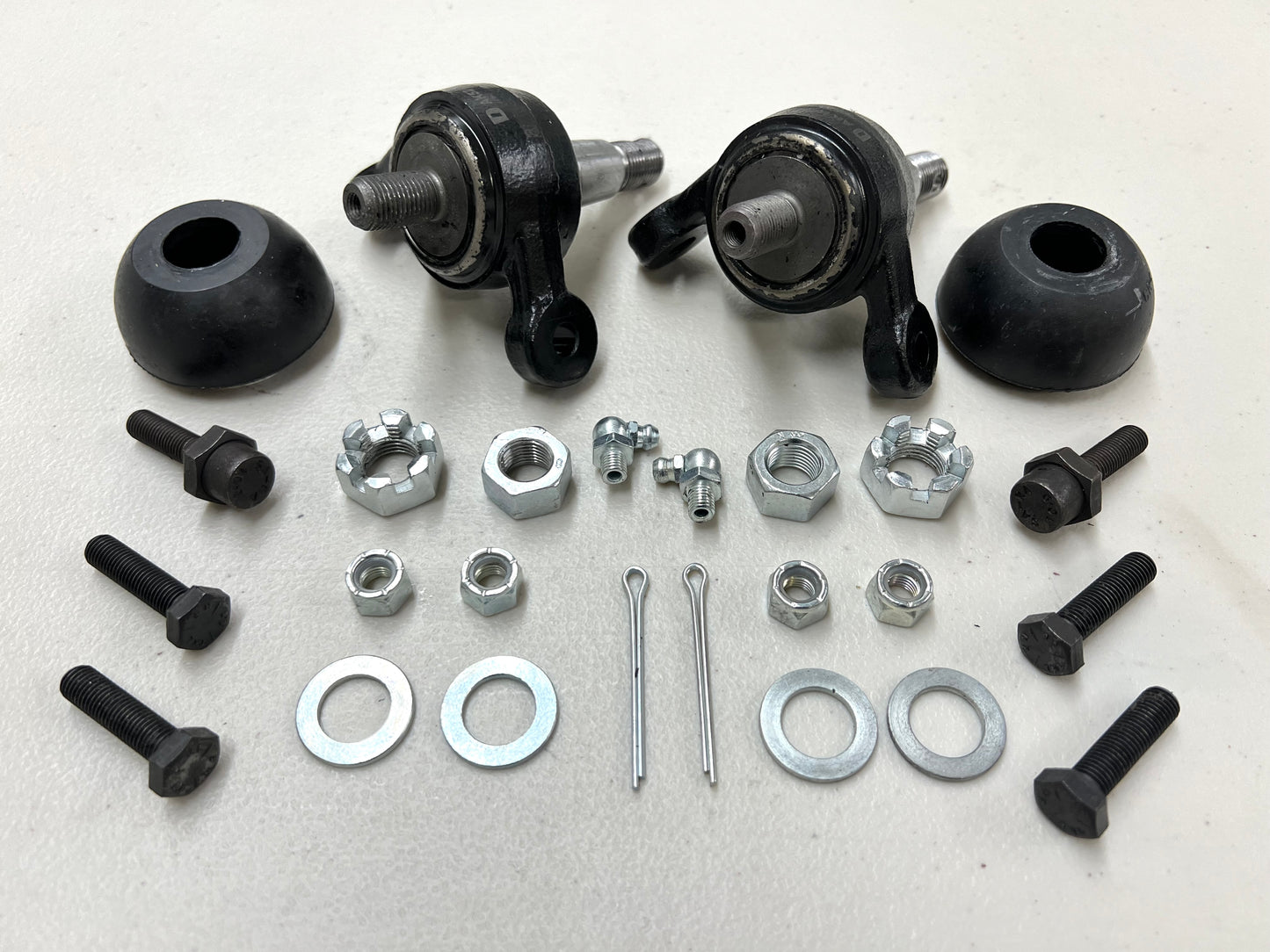 PREMIUM HEAVY DUTY FRONT LOWER BALL JOINT 1PAIR (RAW FINISH) / 1958-70 GM CHEVY IMPALA BELAIR BISCAYNE