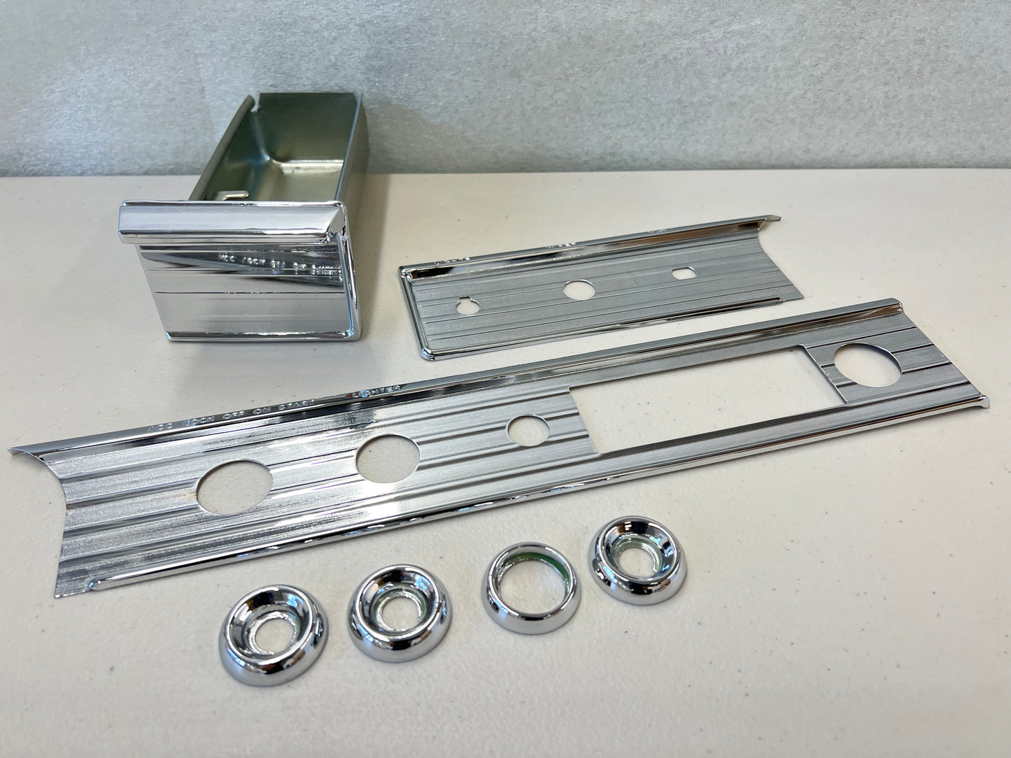 1963 CHEVROLET IMPALA BEL AIR BISCAYNE , FULL-SIZE PASSENGER CAR DASH TRIM MOLDING FASCIA (FACIA) CHROME COMPLETE SET with ASH TRAY and BEZELS [NEW] [CHROME FINISH]