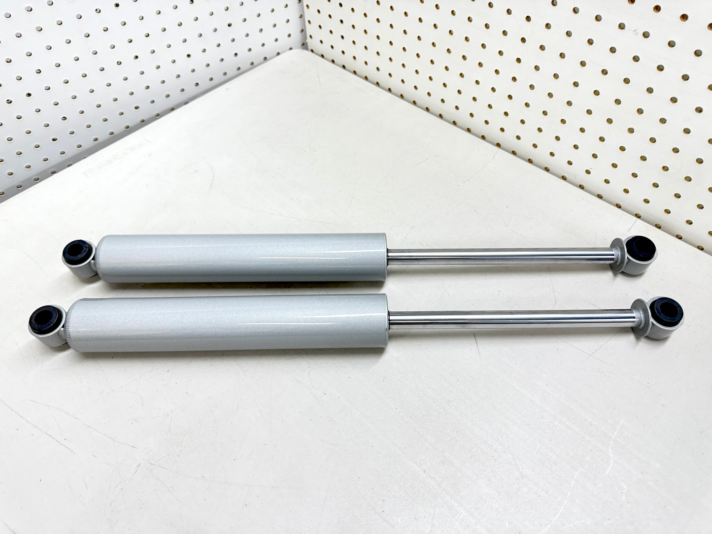 1958-1970 CHEVY IMPALA HEAVY DUTY EXTEND REAR SHOCK ABSORBERS 1PAIR / SILVER (EXTEND 24INCH)