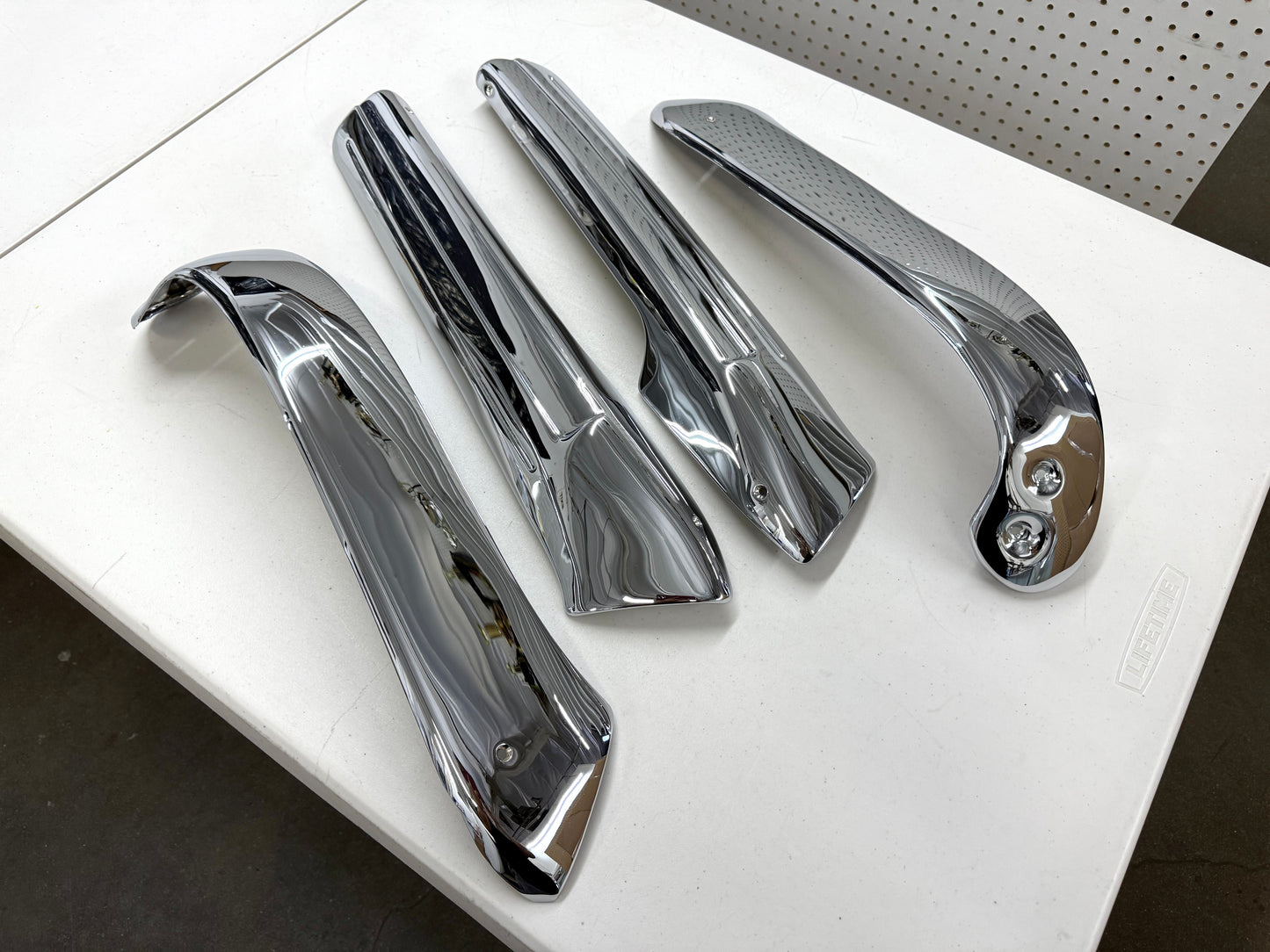 1965-1970 CHEVY IMPALA FRONT BENCH SEAT TRIMS , SHELLS 4PC / CHROME FINISH [GM ORIGINAL OEM RESTORED]