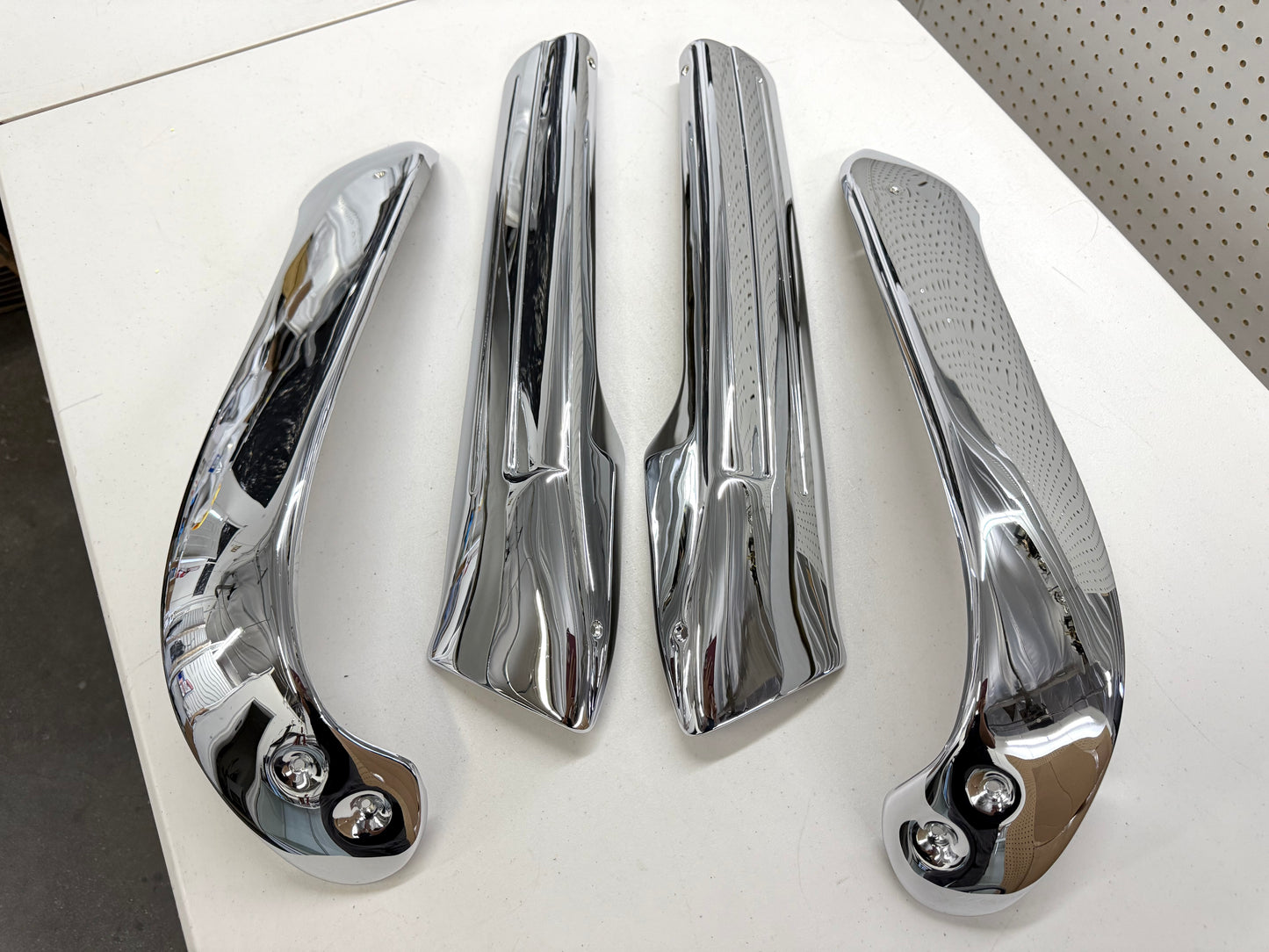 1965-1970 CHEVY IMPALA FRONT BENCH SEAT TRIMS , SHELLS 4PC / CHROME FINISH [GM ORIGINAL OEM RESTORED]
