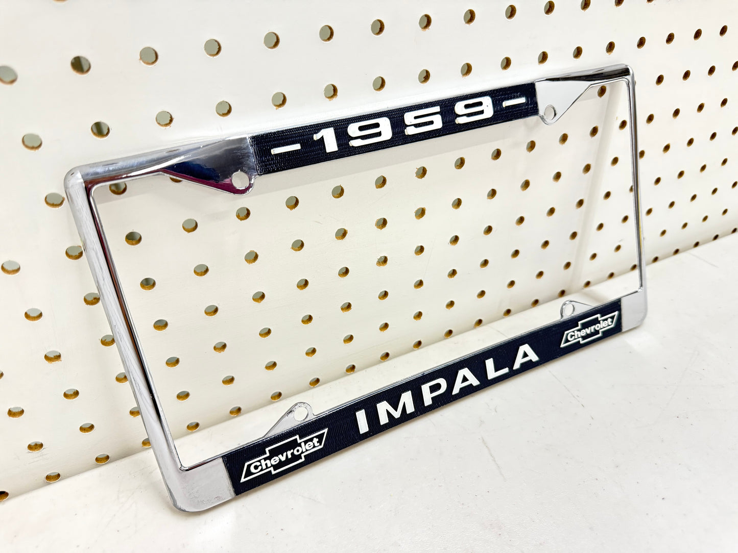 1959 CHEVY IMPALA GM LICENSED VINTAGE FRONT REAR LICENSE PLATE HOLDER RETAINER FRAME WITH DUAL BOWTIE LOGOS