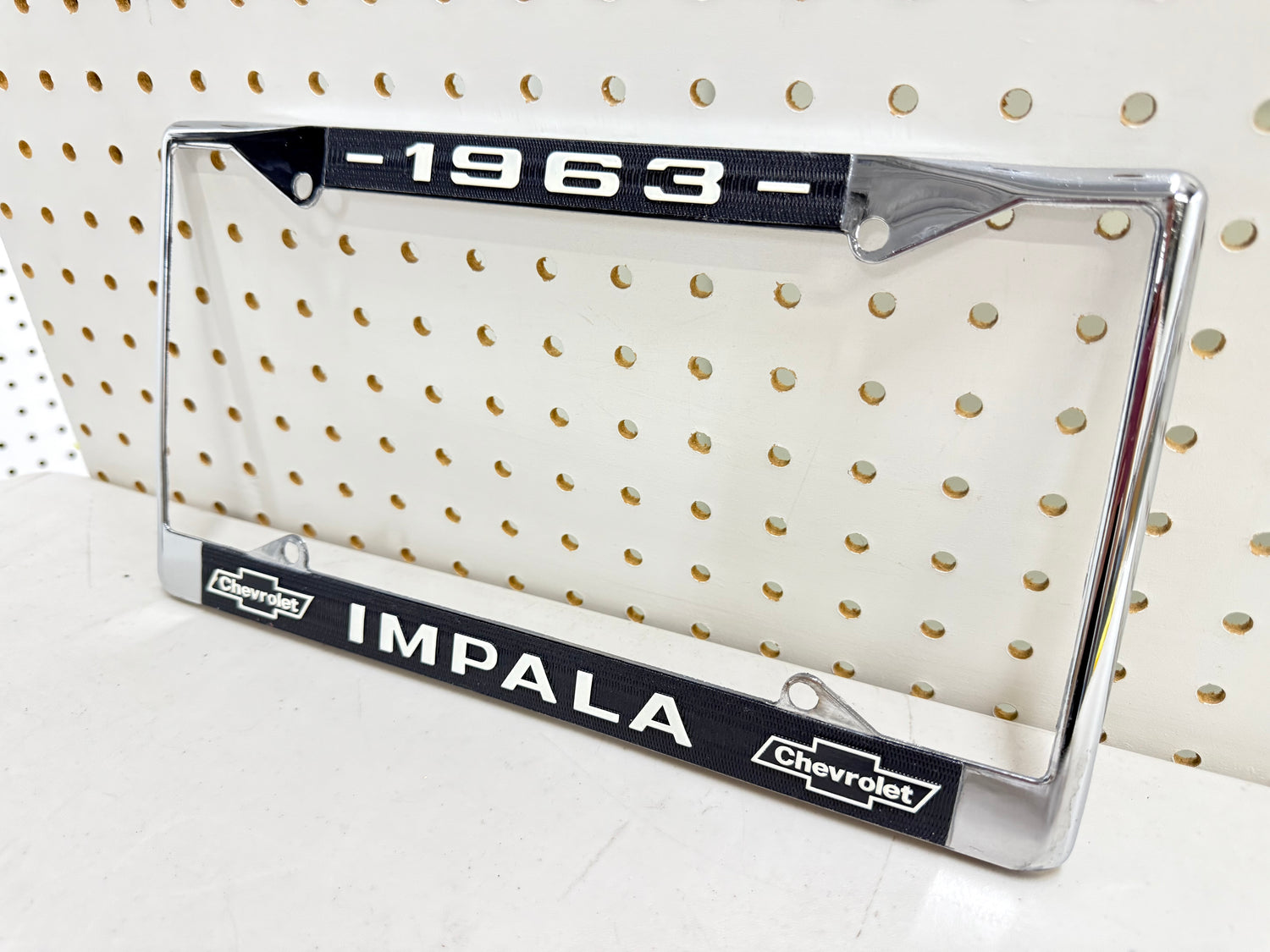 1963 CHEVY IMPALA GM LICENSED VINTAGE FRONT REAR LICENSE PLATE HOLDER RETAINER FRAME WITH DUAL BOWTIE LOGOS