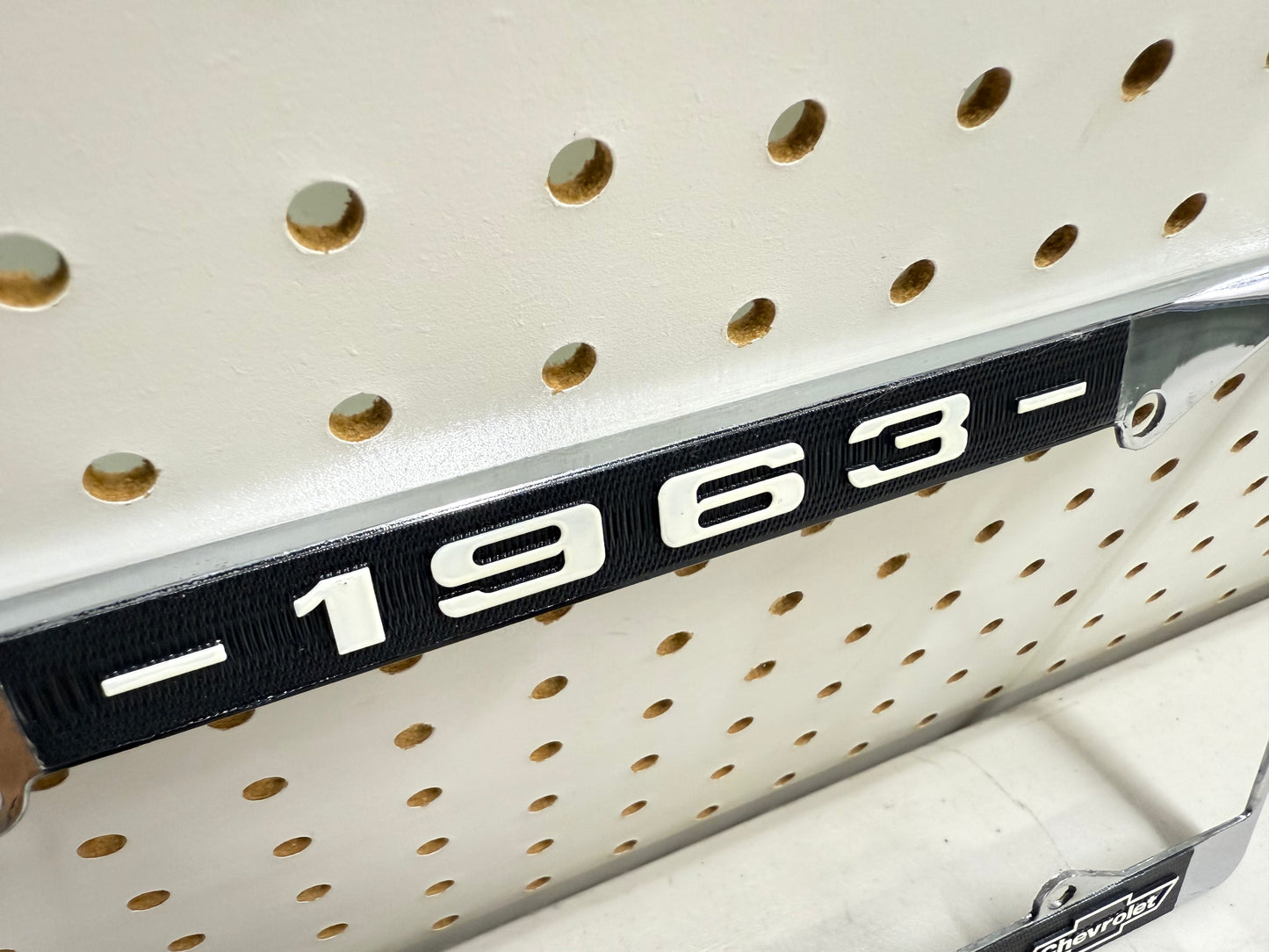 1963 CHEVY IMPALA GM LICENSED VINTAGE FRONT REAR LICENSE PLATE HOLDER RETAINER FRAME WITH DUAL BOWTIE LOGOS