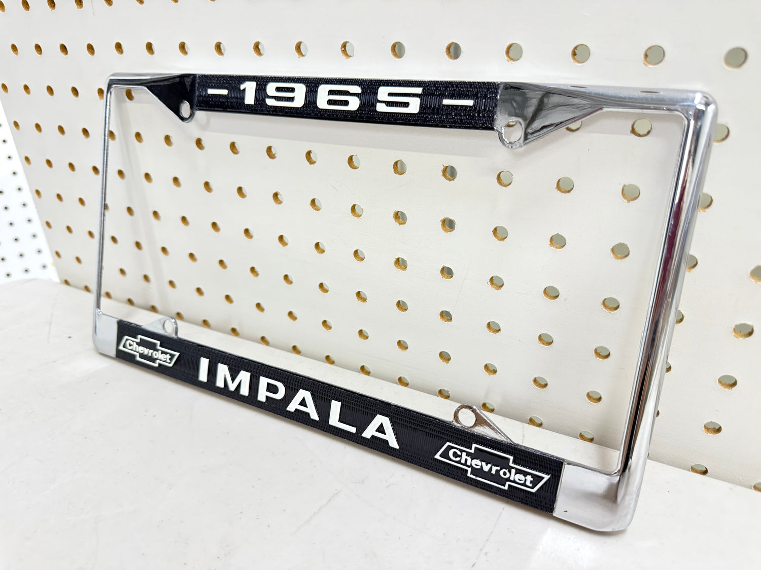 1965 CHEVY IMPALA GM LICENSED VINTAGE FRONT REAR LICENSE PLATE HOLDER RETAINER FRAME WITH DUAL BOWTIE LOGOS
