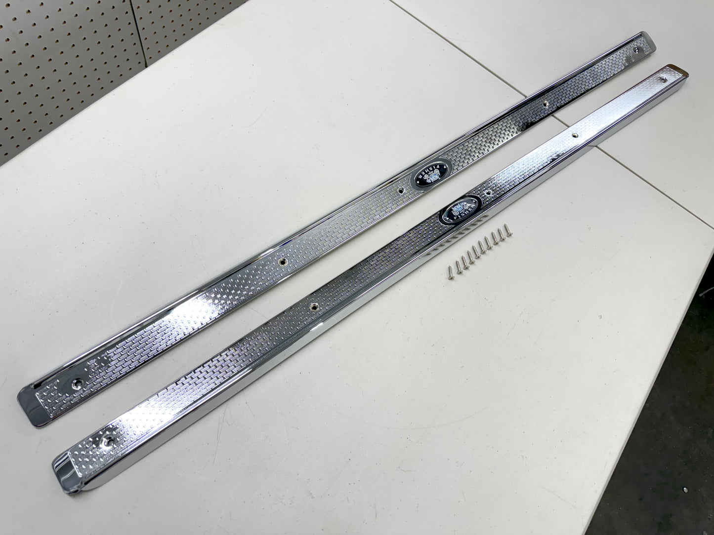 1958 CHEVY IMPALA BEL AIR BISCAYNE HARDTOP OR CONVERTIBLE 2 DOOR , DOOR SILL PLATES / TRIPLE CHROME FINISH [NEW]