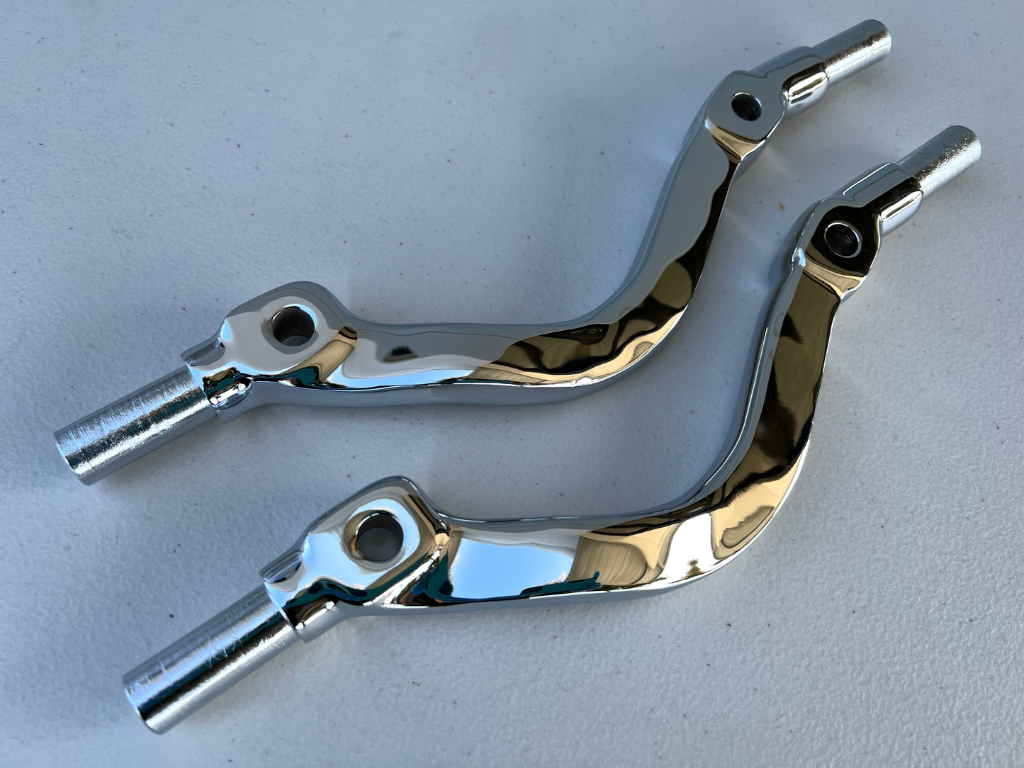 1958-1964 CHEVY IMPALA UPPER CONTROL ARM SHAFT 1PAIR [ORIGINAL / OEM] [CHROME FINISH]