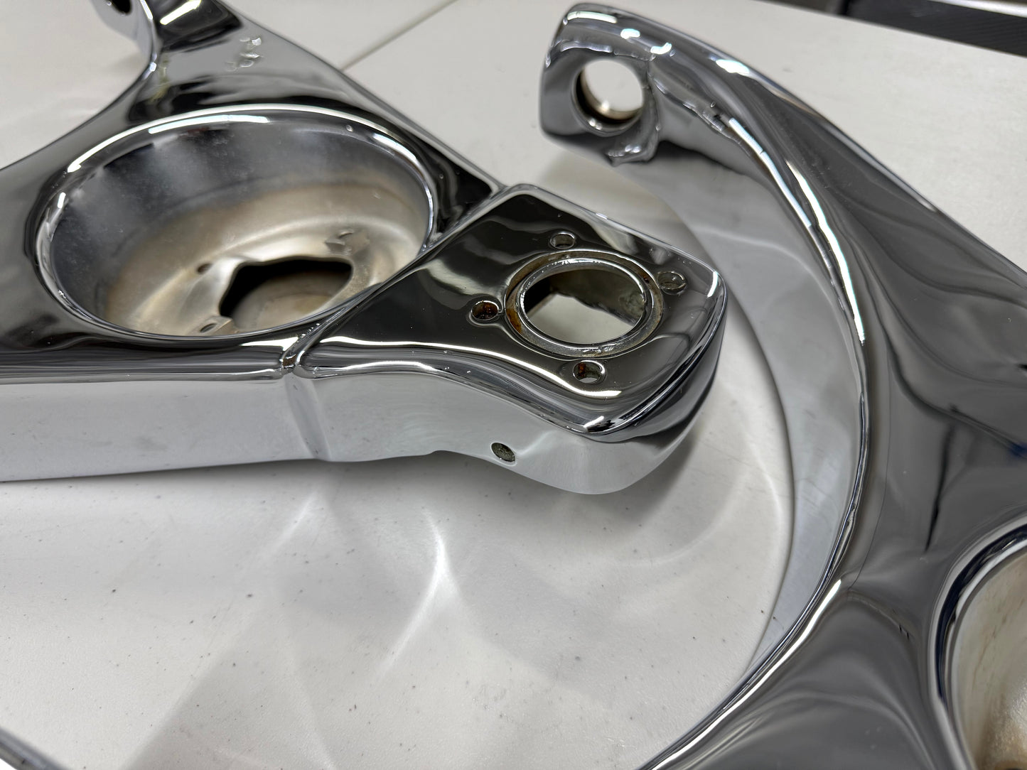 [ORIGINAL / OEM] 1955-1957 CHEVY BEL AIR TRI5 LOWER CONTROL ARMS REINFORCED AND MOLD (ARMS ONLY) 1PAIR / CHROME FINISH