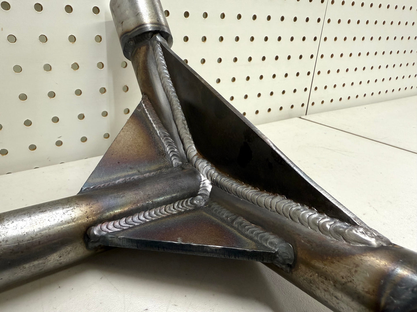 1959-1964 CHEVY IMPALA BEL AIR BISCAYNE PREMIUM HEAVY DUTY REINFORCED REAR Y BONE KIT (RAW FINISH)