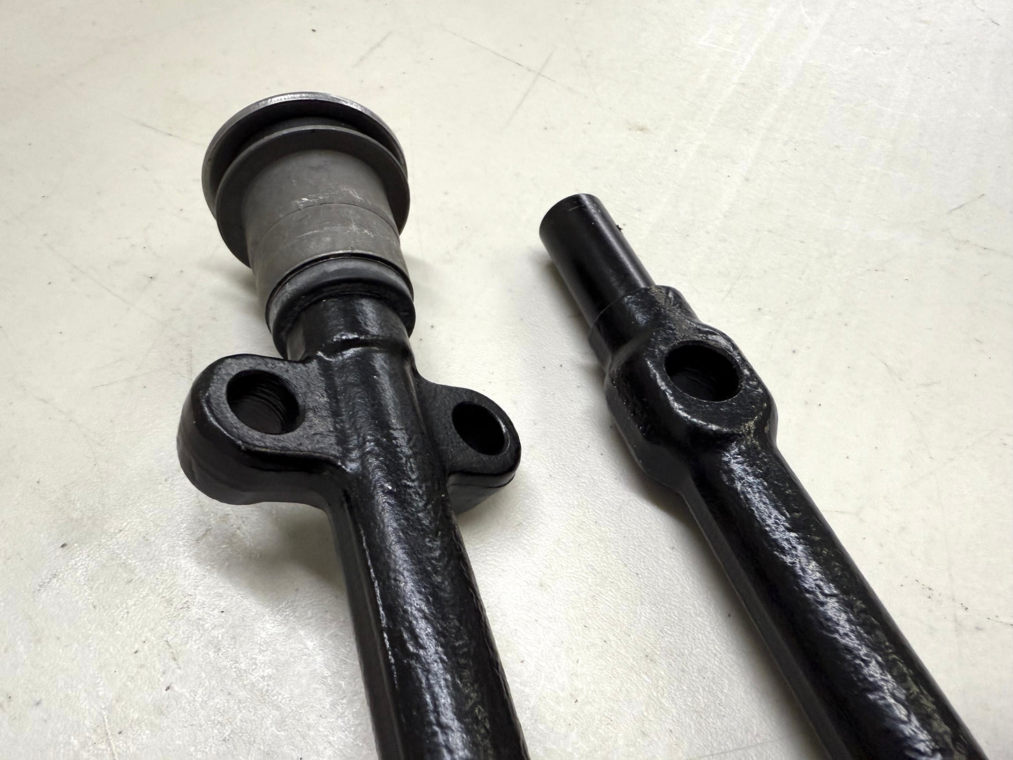 1958-1964 CHEVY CHEVROLET IMPALA , BEL AIR , BISCAYNE LOWER CONTROL A ARM SHAFTS COMPLETE SET WITH BUSHINGS 1PAIR [NEW]