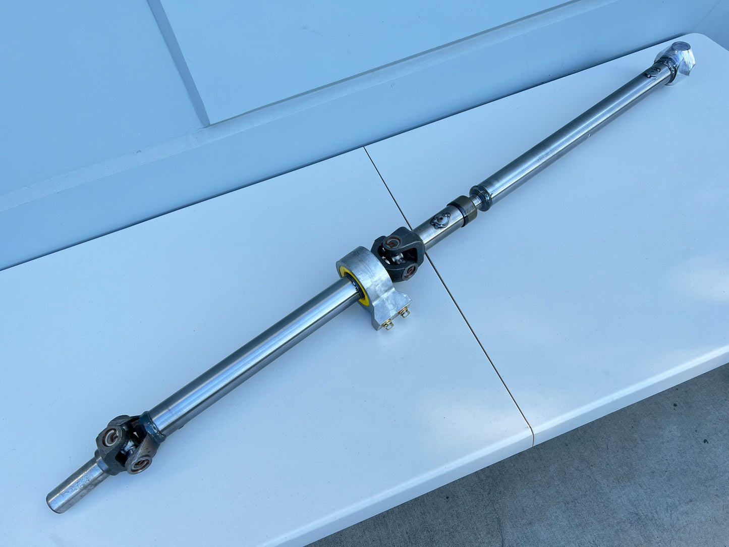 1958-1964 CHEVY CARS / CHEVY AND GMC TRUCKS BRAND NEW COMPLETE CUSTOM DRIVESHAFT FOR TH350 WITH STOCK CHEVY REAREND