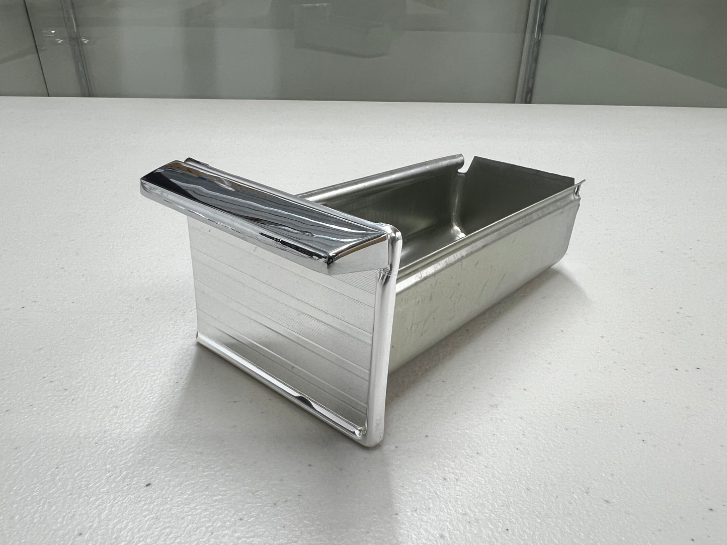 1963 CHEVROLET IMPALA BEL AIR BISCAYNE , FULL-SIZE PASSENGER CAR DASH ASH TRAY ASSEMBLY [NEW]