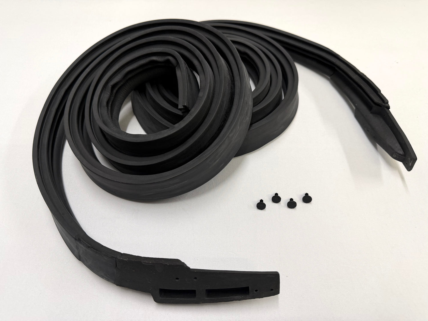 1963-1964 CHEVROLET CHEVY IMPALA / BUICK PONTIAC OLDSMOBILE 2 DOOR HARDTOP ROOF RAIL WEATHERSTRIPS RUBBERS SEALS 1PAIR [NEW]
