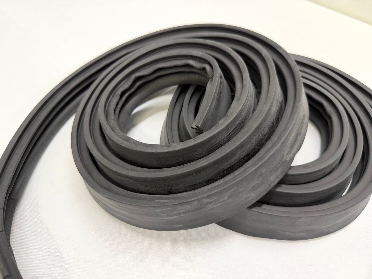 1963-1964 CHEVROLET CHEVY IMPALA / BUICK PONTIAC OLDSMOBILE 2 DOOR HARDTOP ROOF RAIL WEATHERSTRIPS RUBBERS SEALS 1PAIR [NEW]