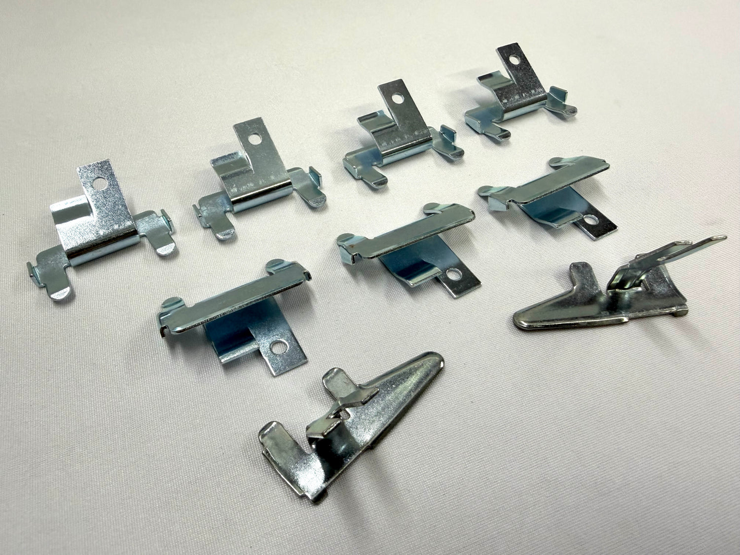 1963 1964 CHEVROLET CHEVY IMPALA FRONT LOWER WINDSHIELD TRIM REVEAL CLIP SET [NEW]