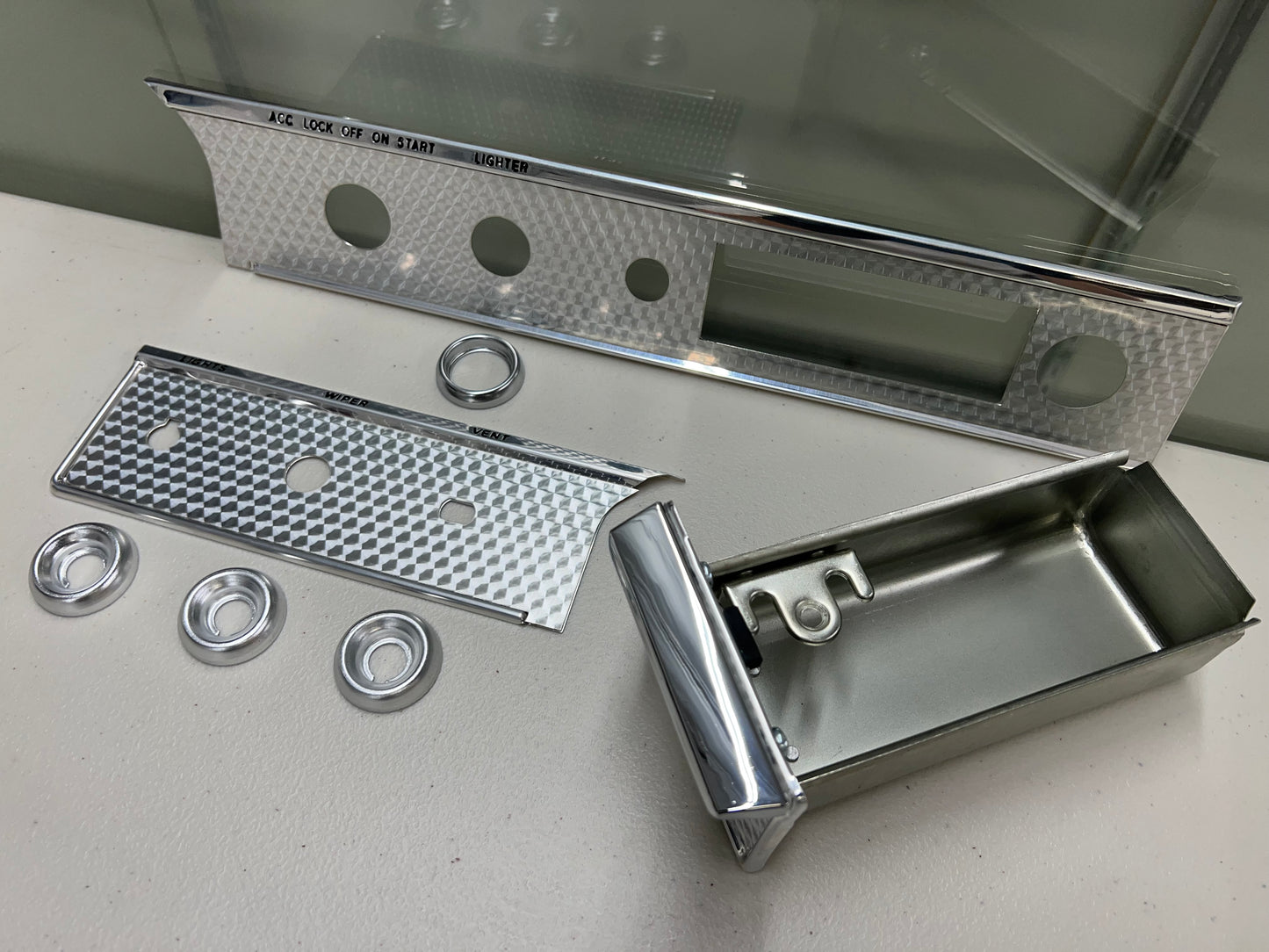 1963 CHEVROLET IMPALA SUPER SPORT DASH TRIM MOLDING FASCIA (FACIA) COMPLETE SET with ASH TRAY and BEZELS with SS SWIRL TURNED ALUMINUM INSERTS [NEW]