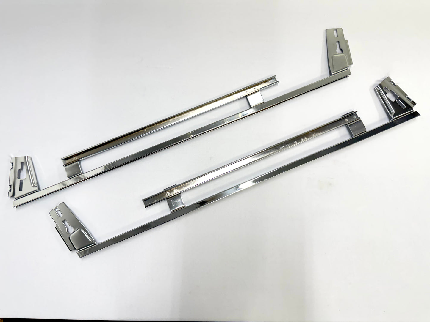 1961-1964 CHEVY IMPALA BUICK PONTIAC OLDSMOBILE B-BODY LOWER DOOR WINDOW CHANNEL FRAME TRACK SET [NEW] / IMPORT CHROME