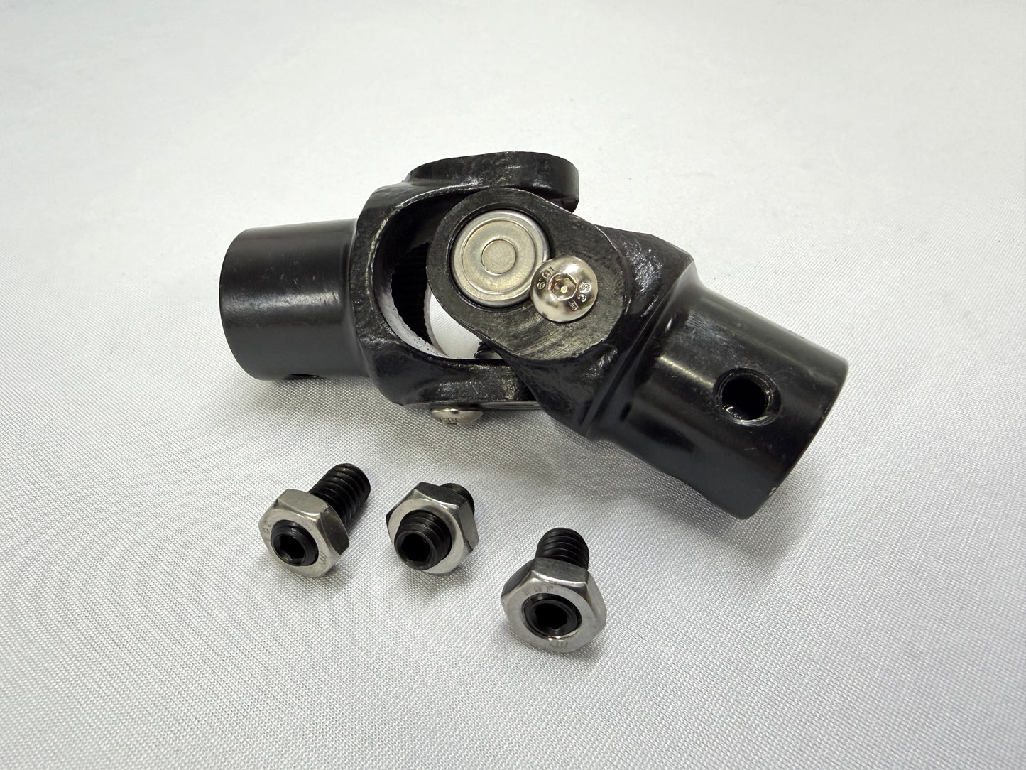 BLACK SET SCREW STYLE STEERING U-JOINT 3/4"-36 SPLINE X 3/4" DD 30 SPLINE