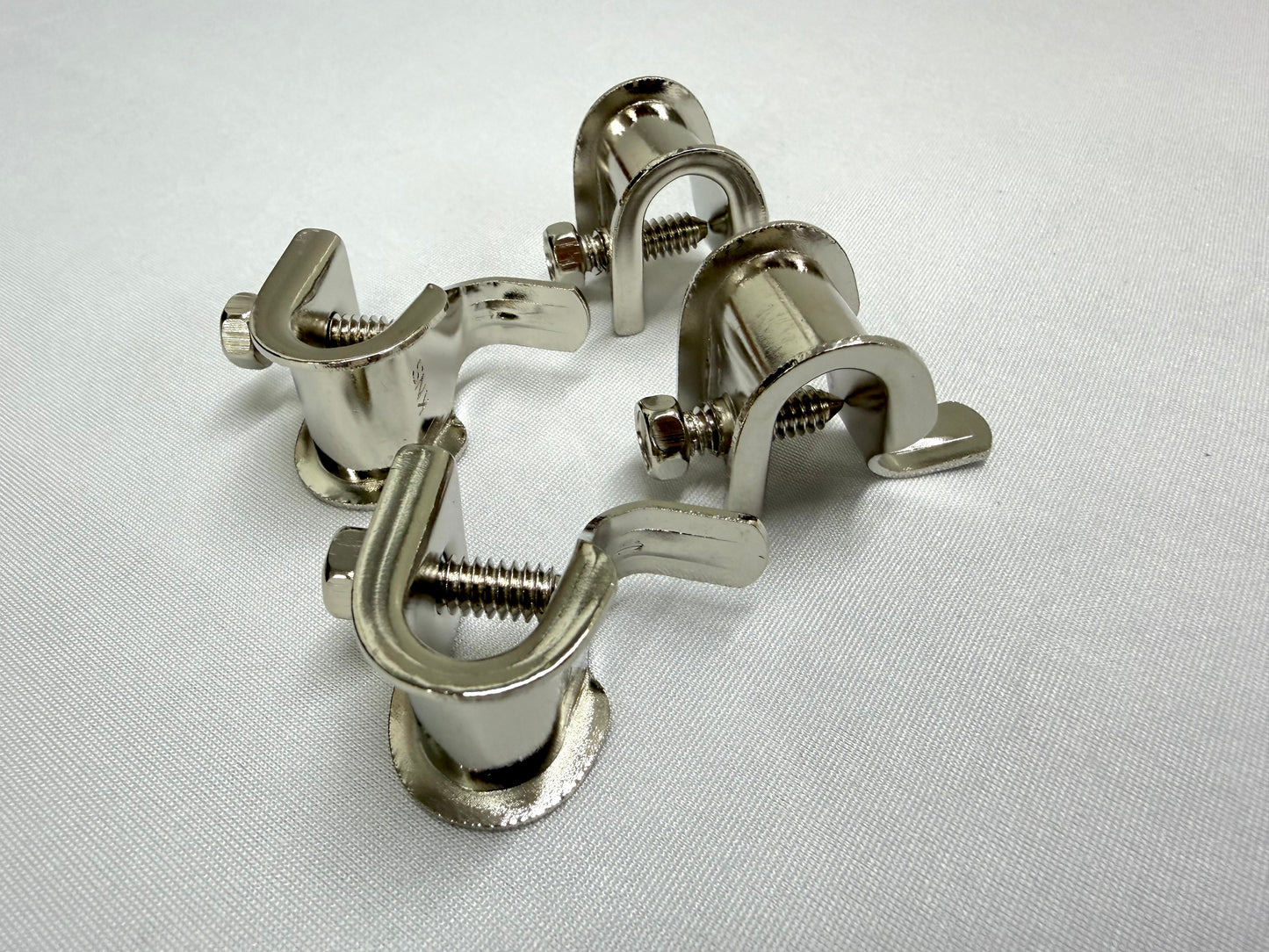 1955-1966 CHEVROLET CHEVY IMPALA BEL AIR BISCAYNE FENDER SKIRT MOUNTING BRACKET CLIP SET [NEW]
