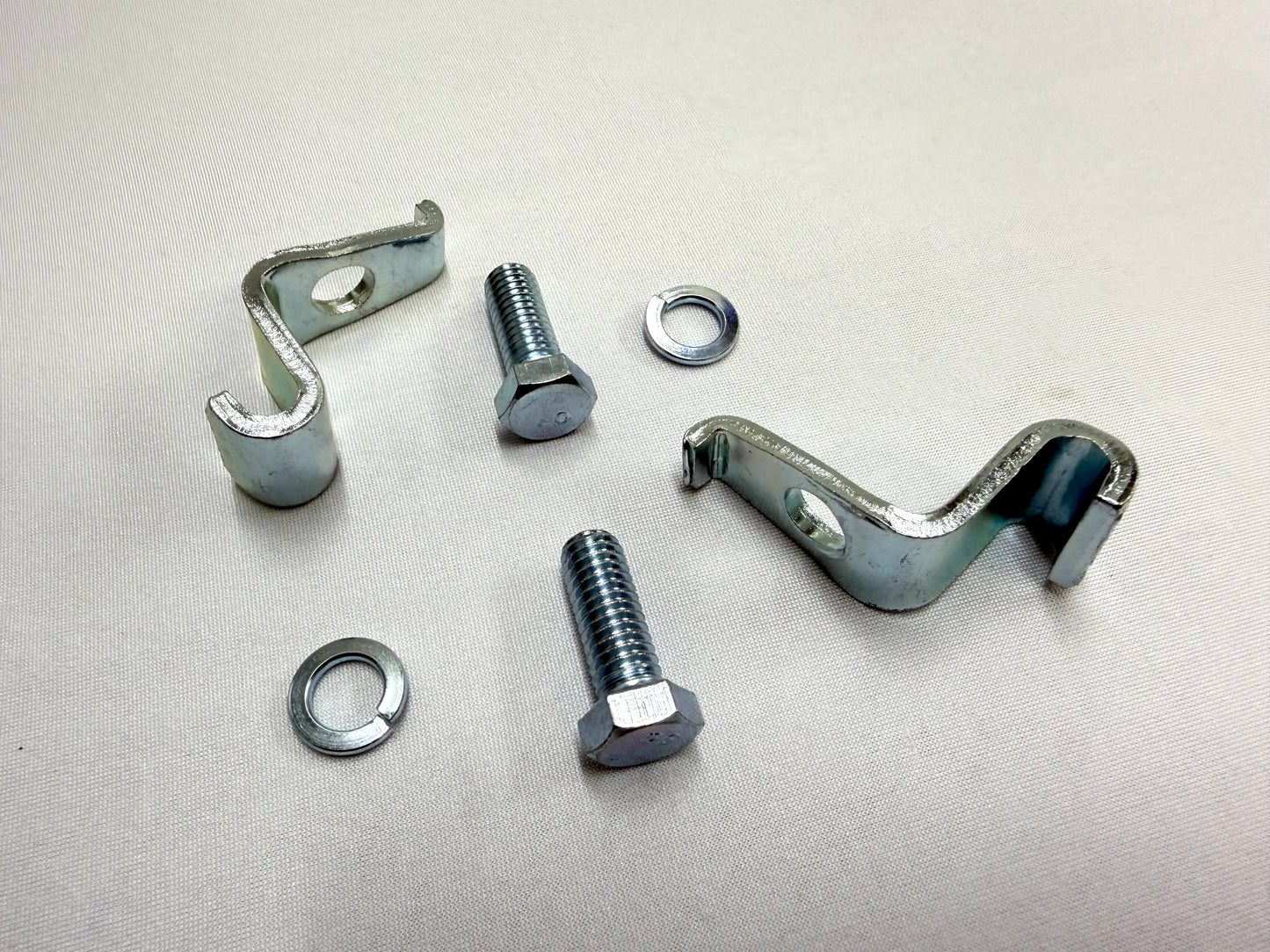 1963-1966 CHEVROLET CHEVY IMPALA BEL AIR BISCAYNE REAR BUMPER GUARD MOUNTING BRACKET HARDWARE SET L/R BOTH SIDE [NEW]