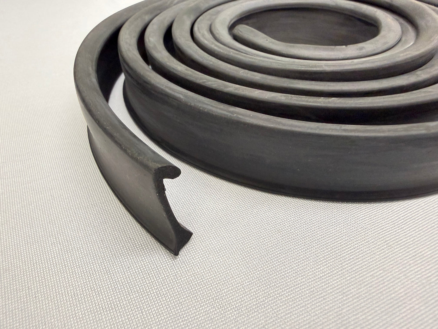 1955-1976 CHEVROLET CHEVY IMPALA BEL AIR 210 150 CAPRICE FENDER SKIRT RUBBER SEAL [NEW]