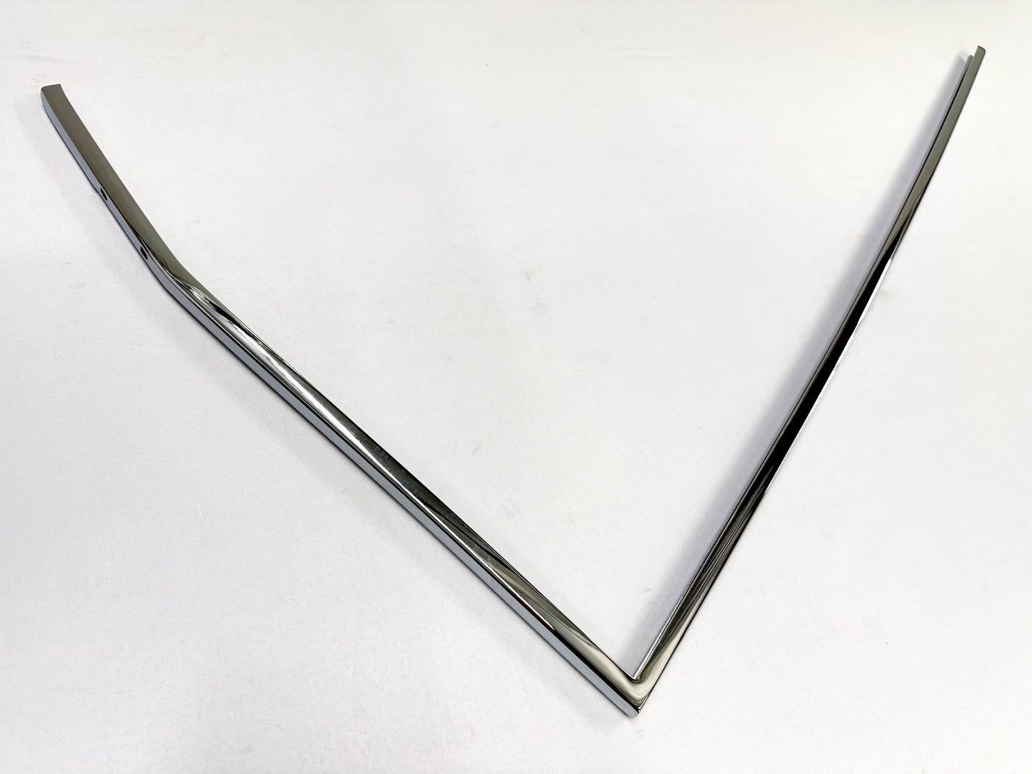 1962-1964 CHEVY IMPALA BUICK PONTIAC OLDSMOBILE B-BODY DOOR WINDOW FRAME RH PASSENGER SIDE [NEW] / IMPORT CHROME