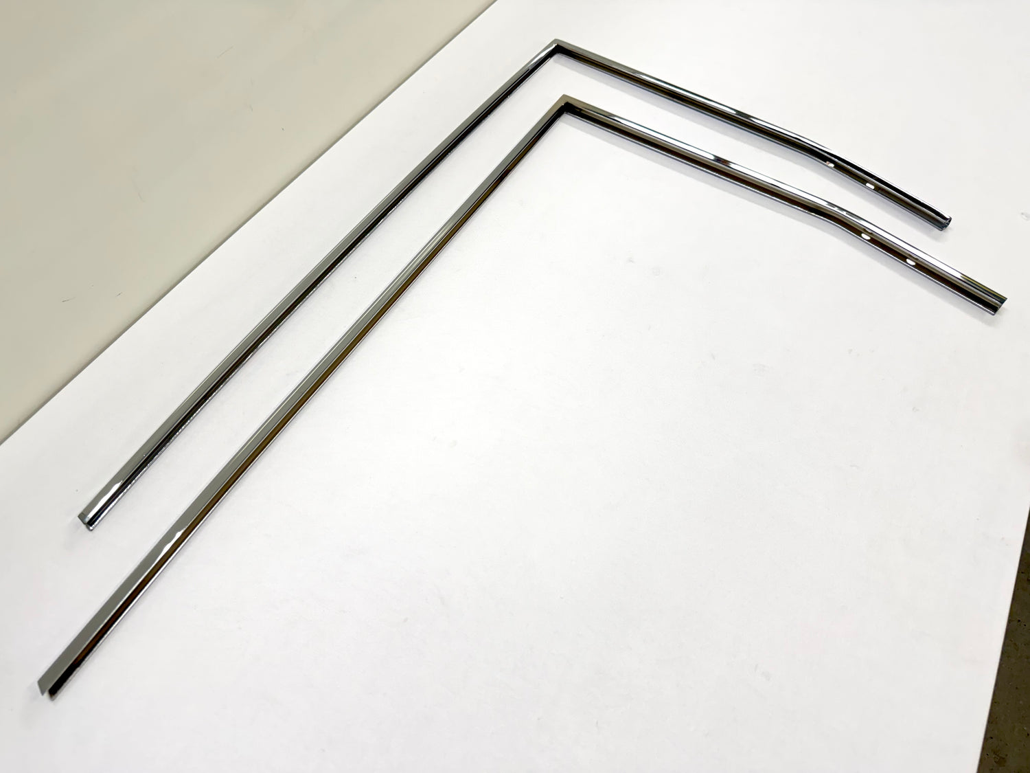 1962-1964 CHEVY IMPALA BUICK PONTIAC OLDSMOBILE B-BODY DOOR WINDOW FRAME SET [NEW] / IMPORT CHROME