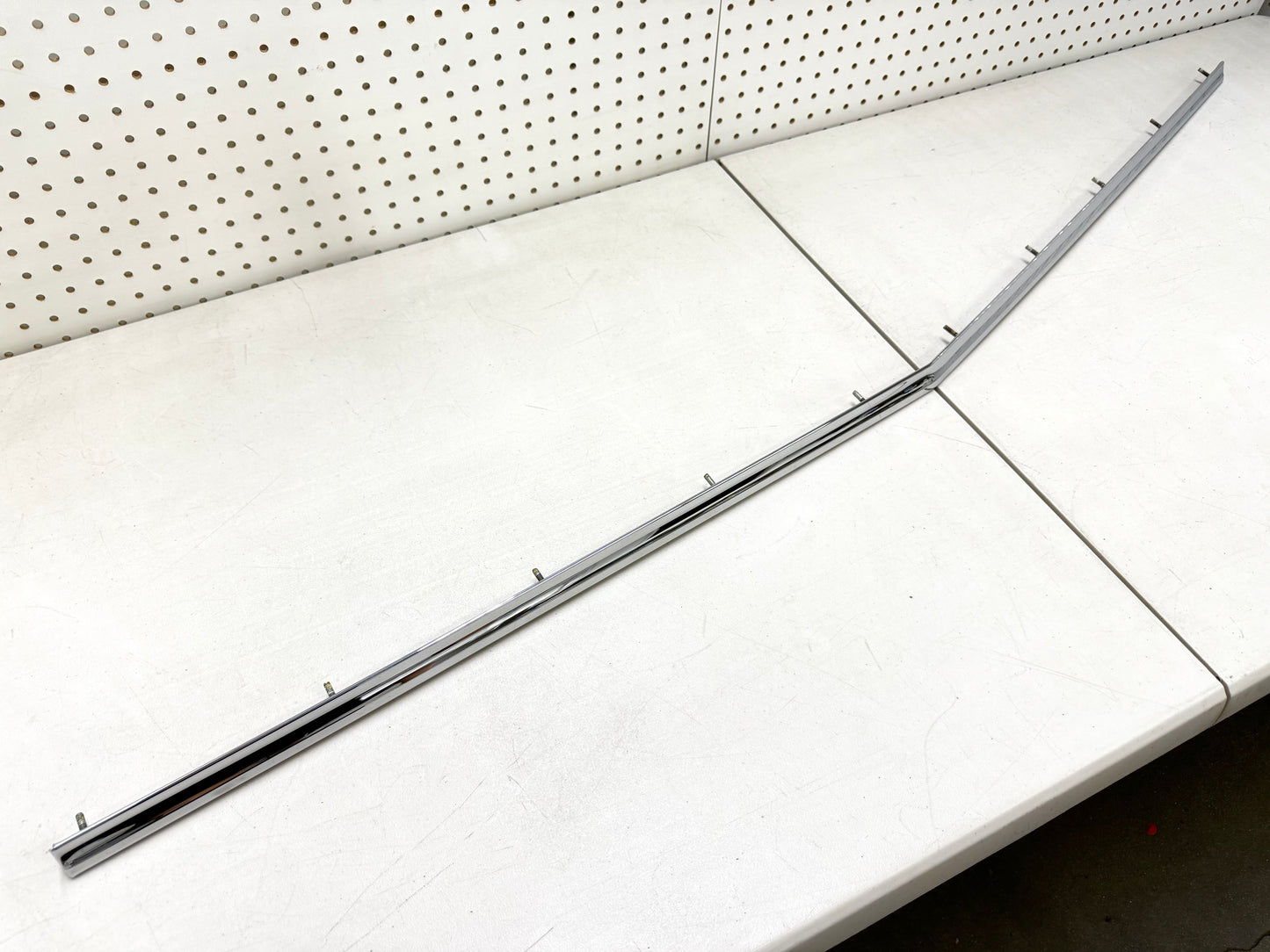 1960 CHEVY IMPALA BEL AIR BISCAYNE EL CAMINO / FULL SIZE HOOD LIP MOLDING [NEW][CHROME FINISH]