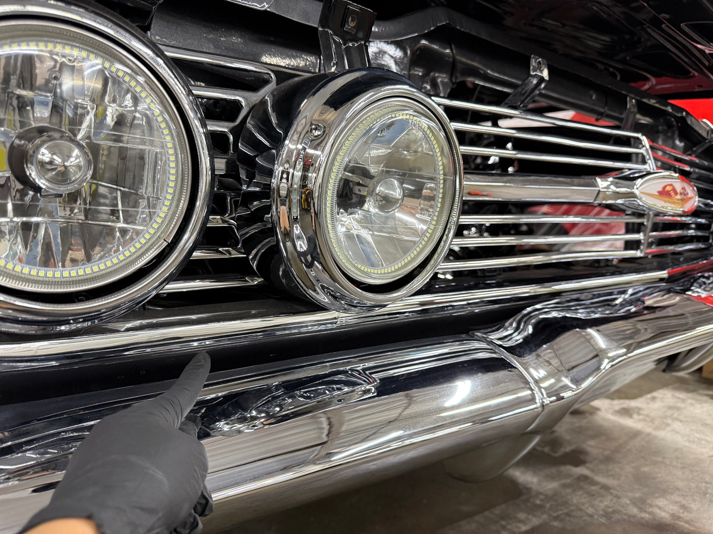 [ORIGINAL OEM RESTORED] 1960 CHEVY IMPALA BEL AIR BISCAYNE / FULL SIZE LOWER GRILLE MOLDING TRIM SET 3PC / CHROME FINISH