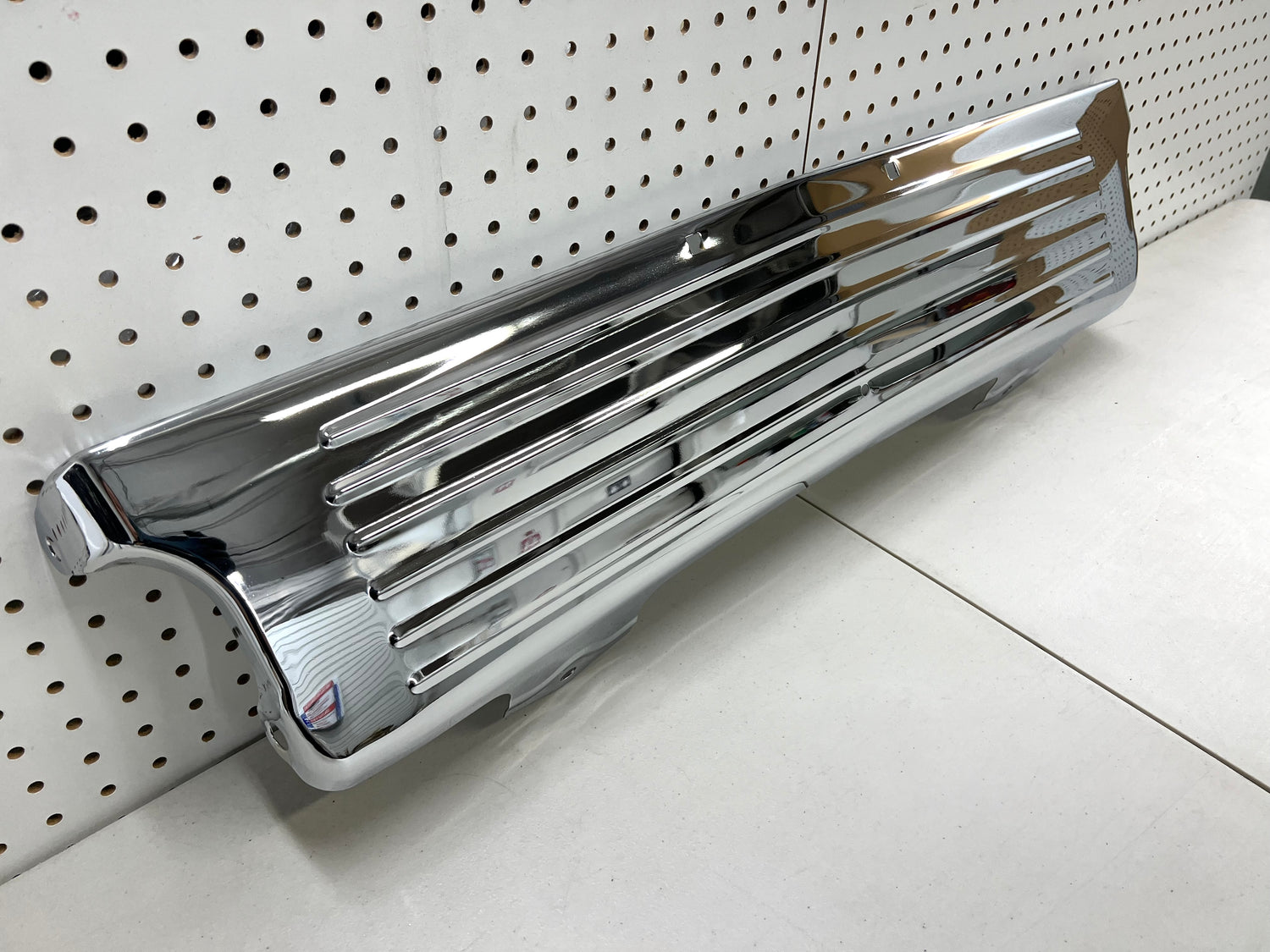 1960 CHEVROLET CHEVY IMPALA, BEL AIR, BISCAYNE / FULL-SIZE PASSENGER CAR TRIPLE CHROME PLATED FRONT LICENSE PLATE PANEL [NEW][CHROME FINISH]