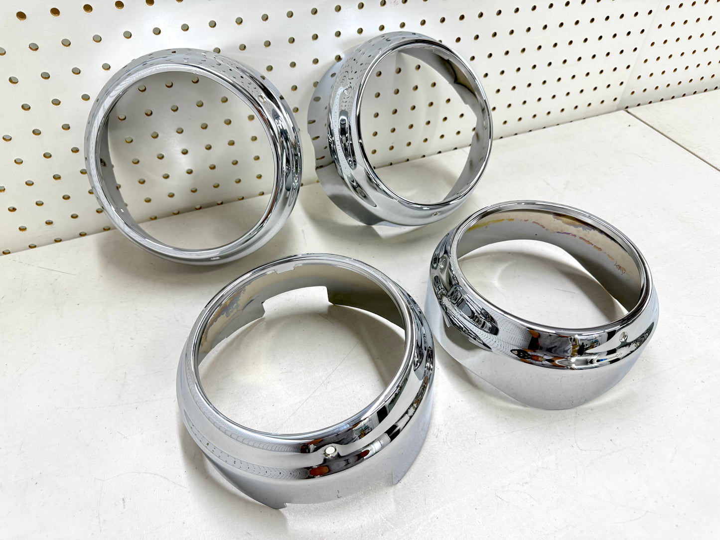 [ORIGINAL OEM RESTORED] 1960 CHEVY IMPALA BEL AIR BISCAYNE / FULL SIZE HEADLIGHT HEADLAMP BEZELS SET / CHROME FINISH