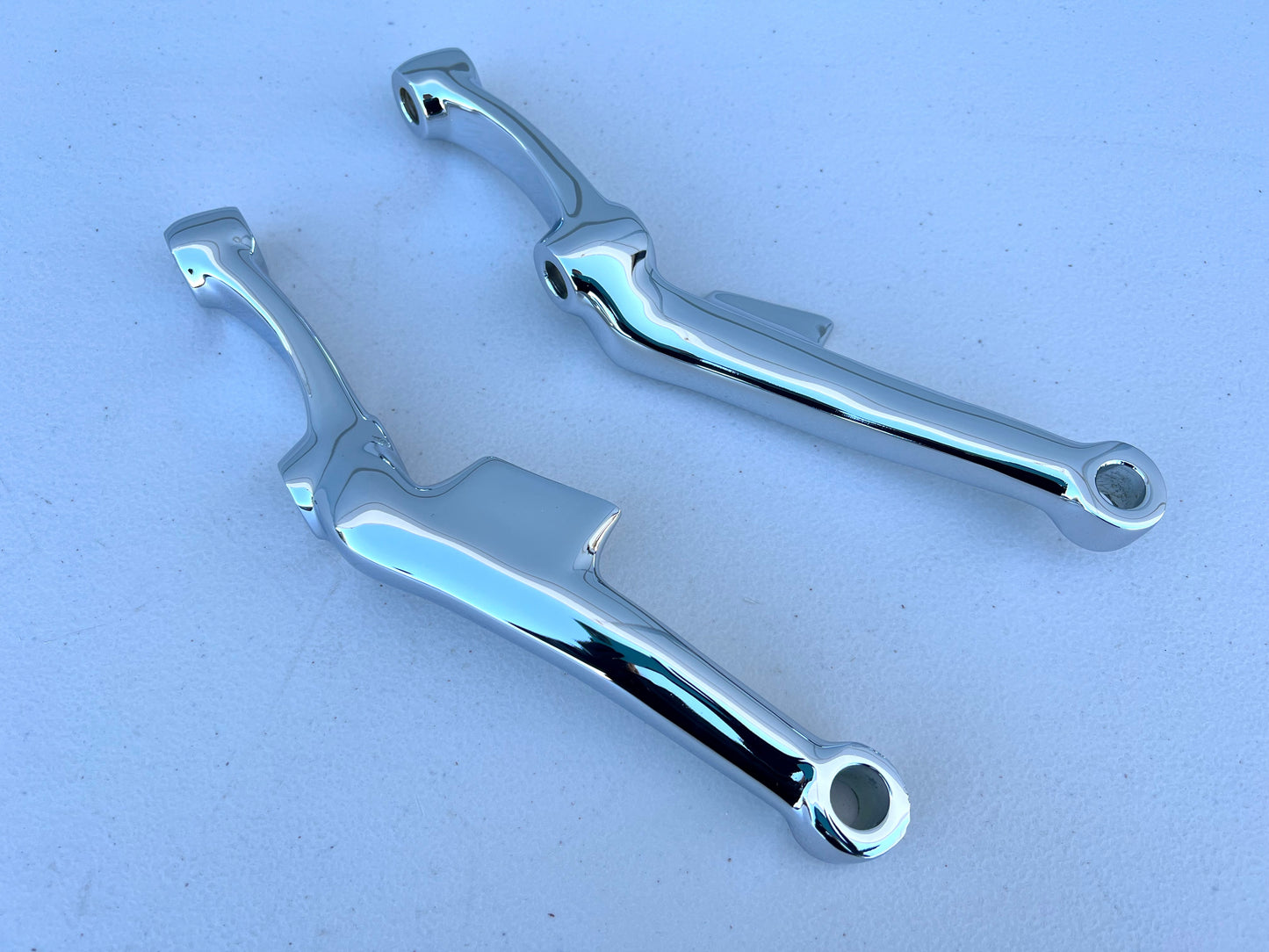 1955-57 CHEVY BEL AIR 210 150 OEM ORIGINAL Standard Drum Brake Spindle Steering Arm Knuckles / CHROME FINISH (PAIR)